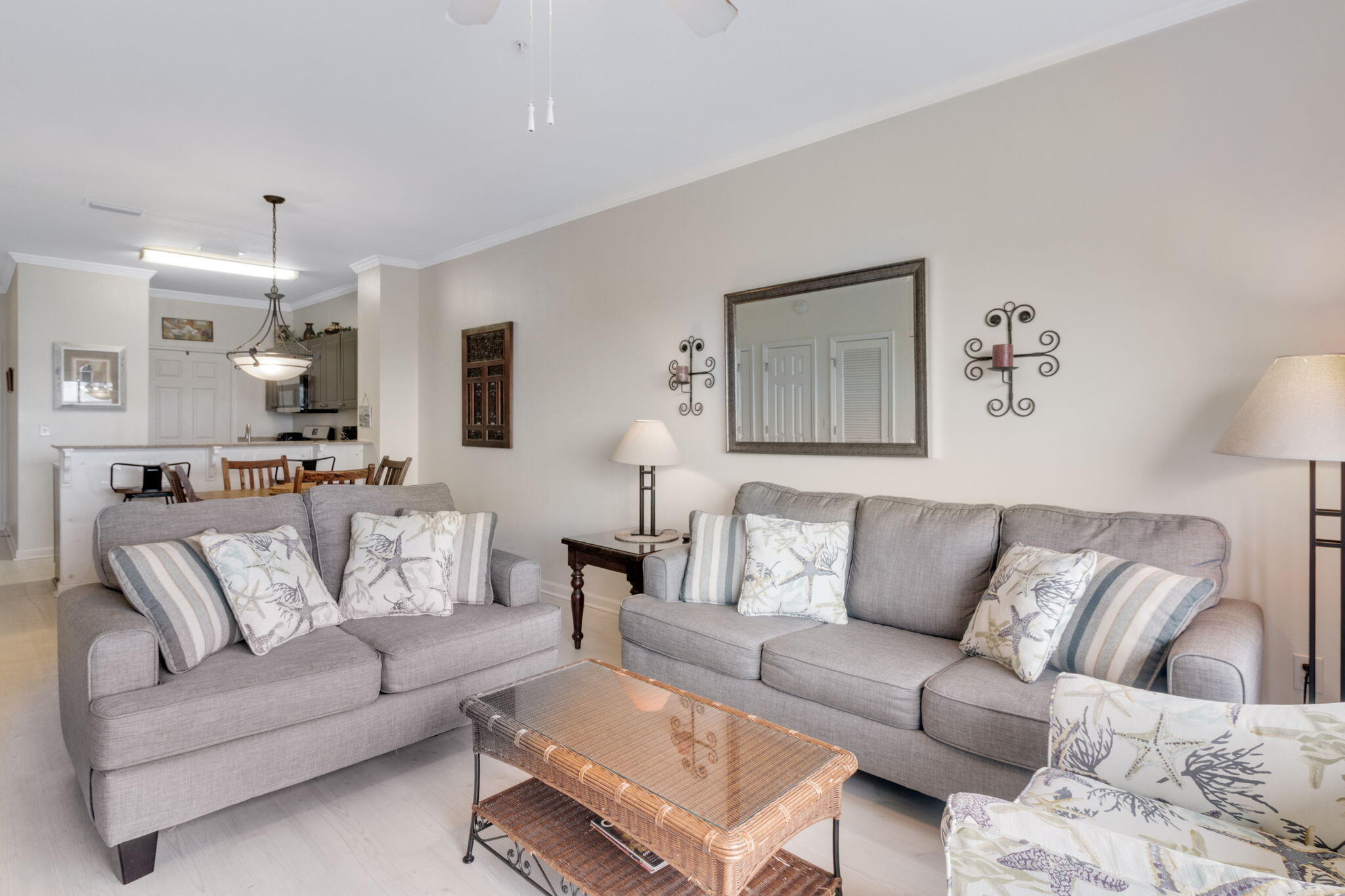 EMERALD WATERS - Residential