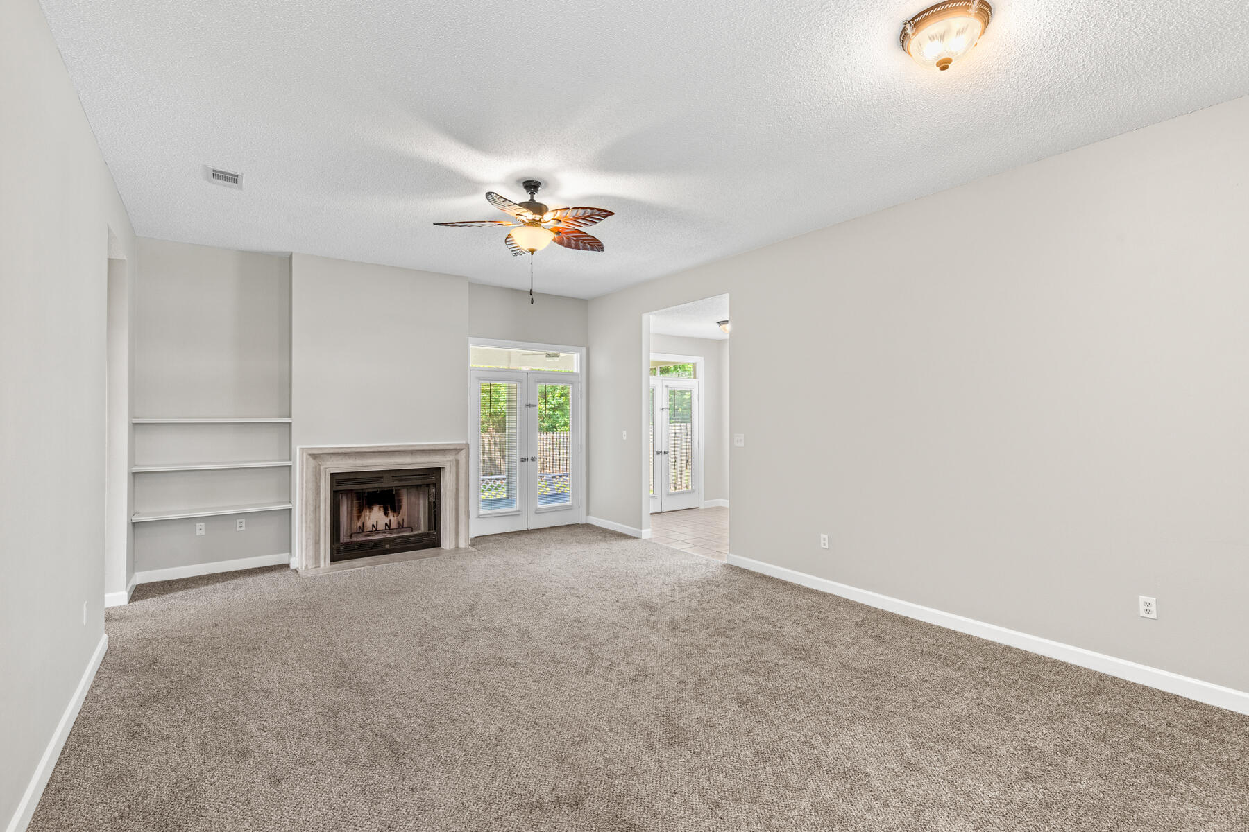 BAYSIDE - Residential