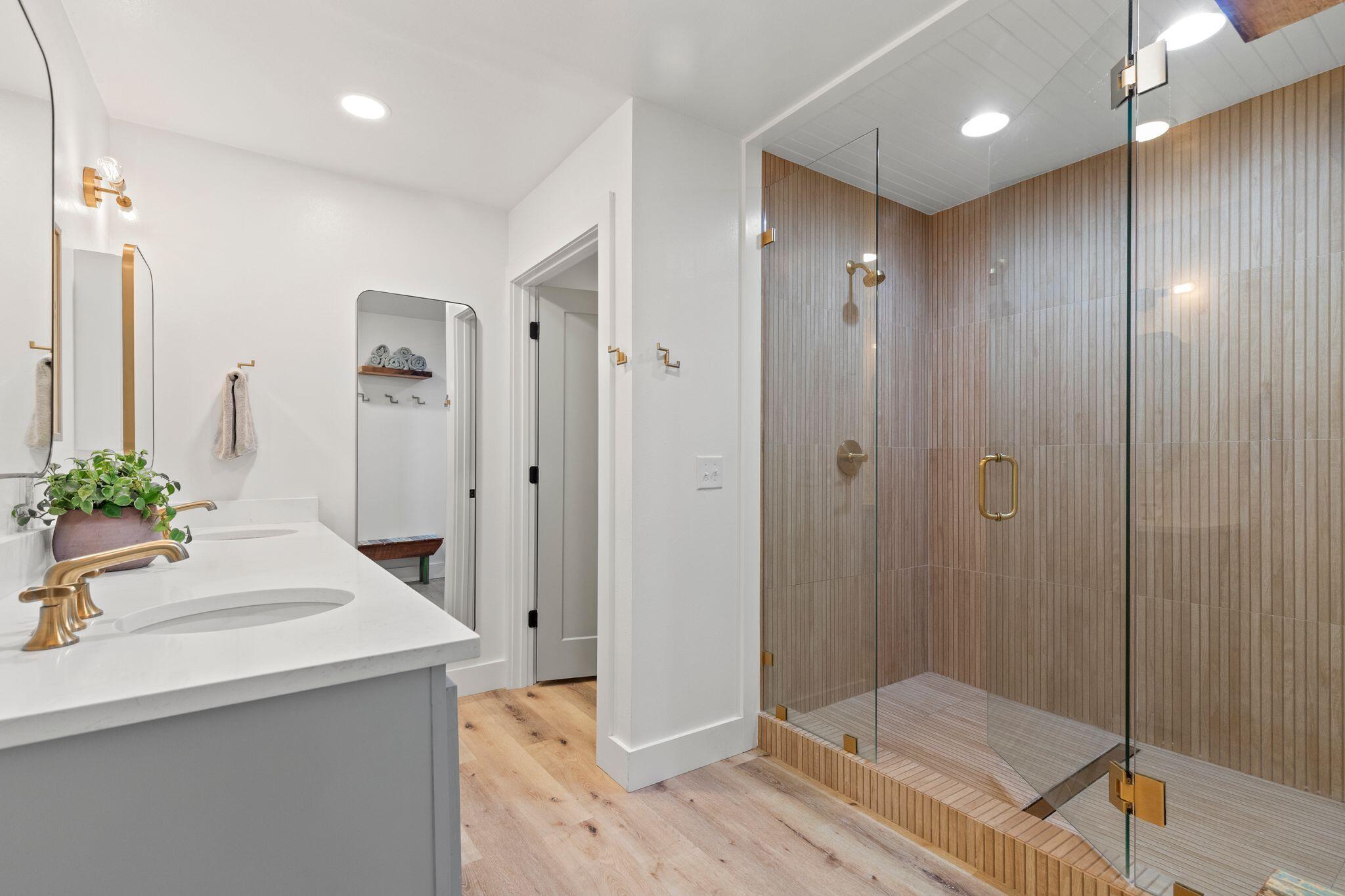 DAUGHETTES AMENDED - Residential