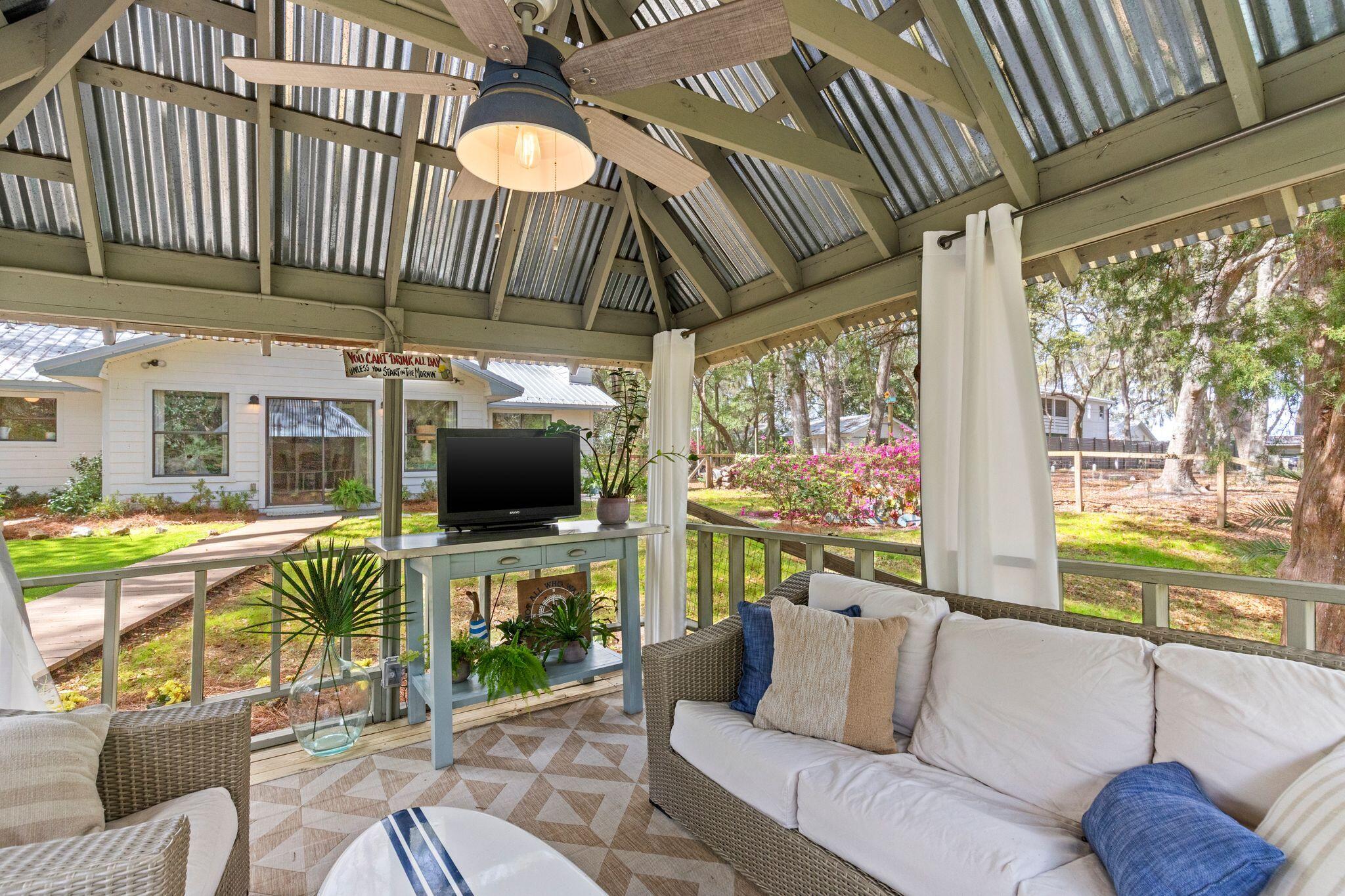 DAUGHETTES AMENDED - Residential