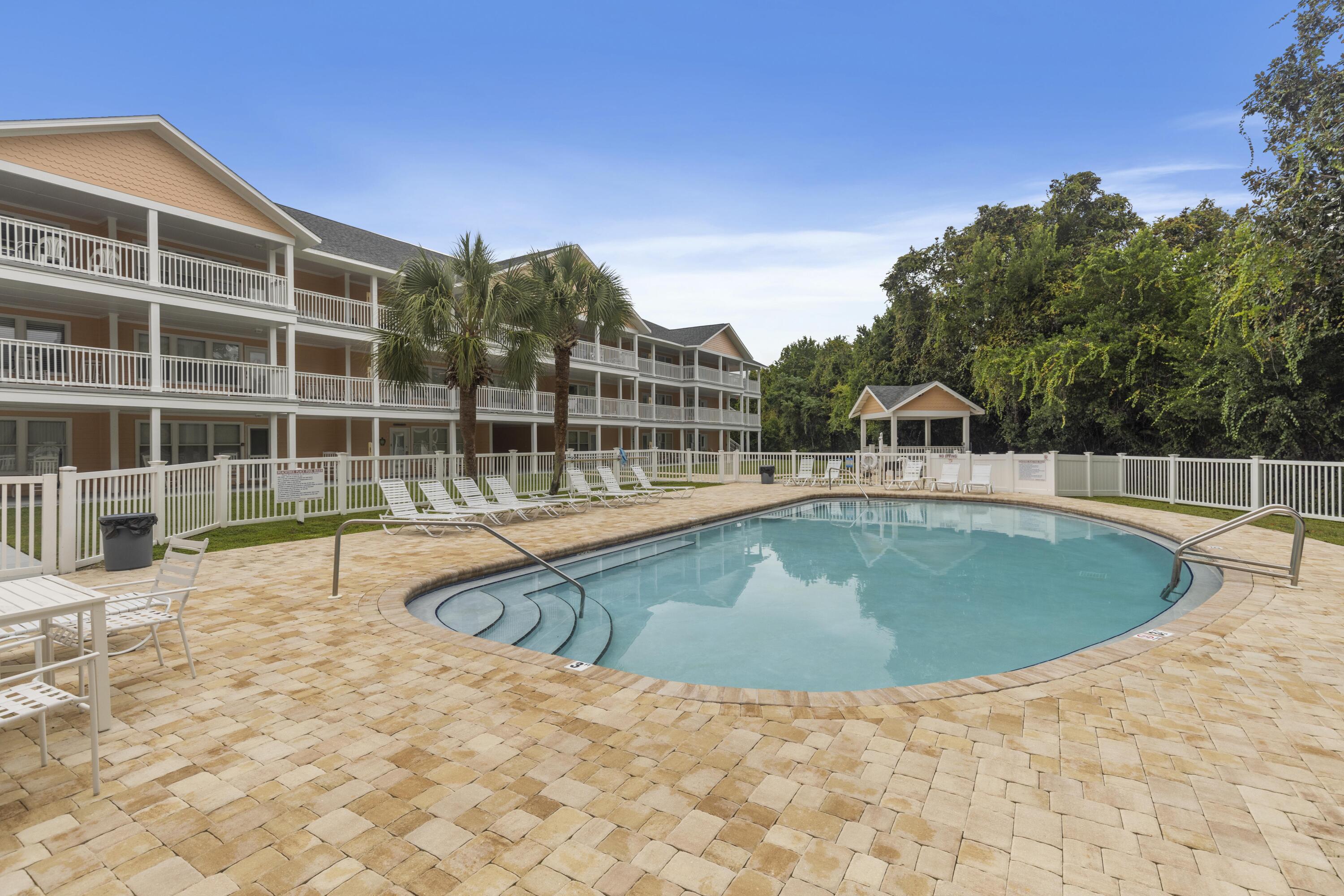 PEACHTREE PLACE II CONDO - Residential