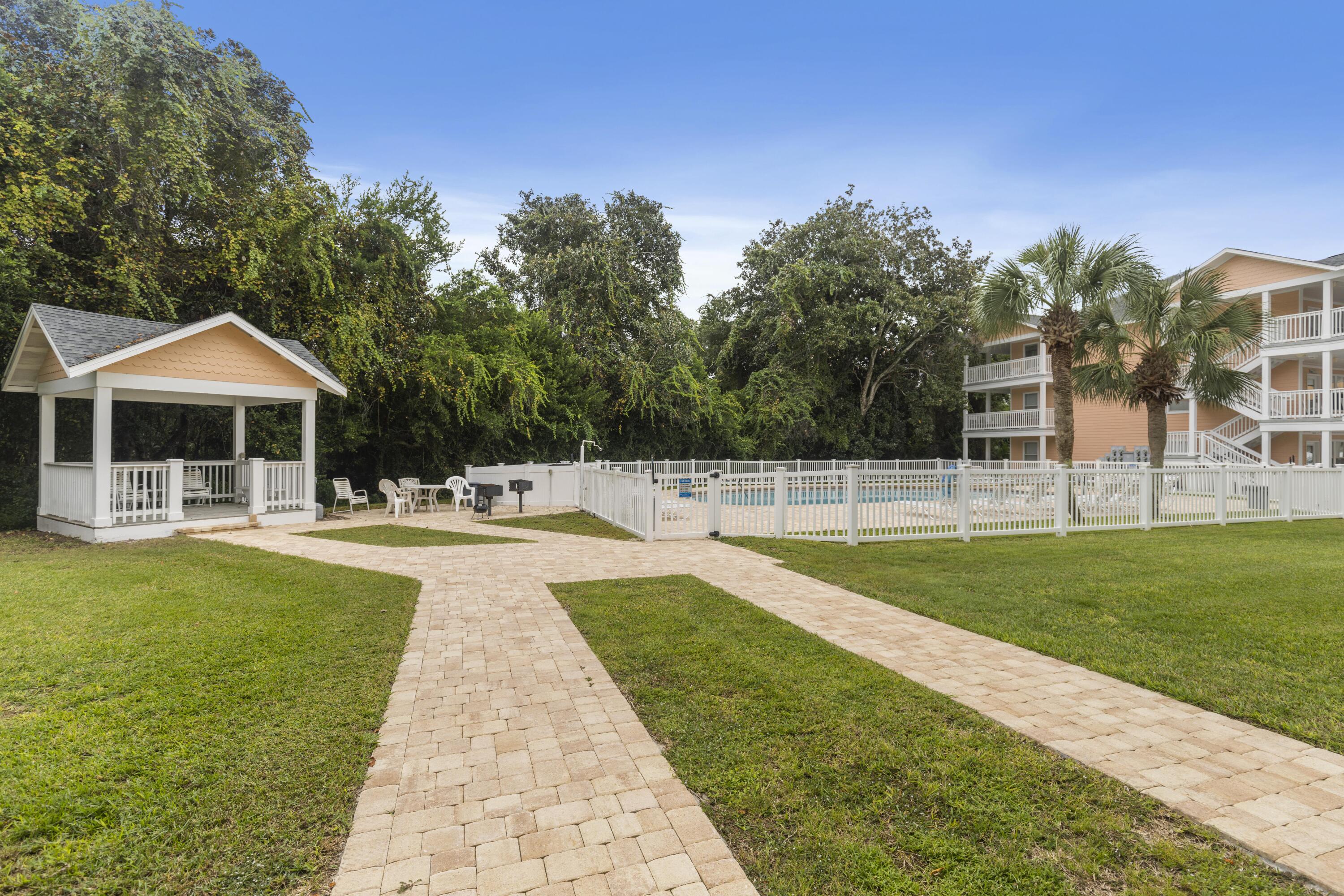 PEACHTREE PLACE II CONDO - Residential