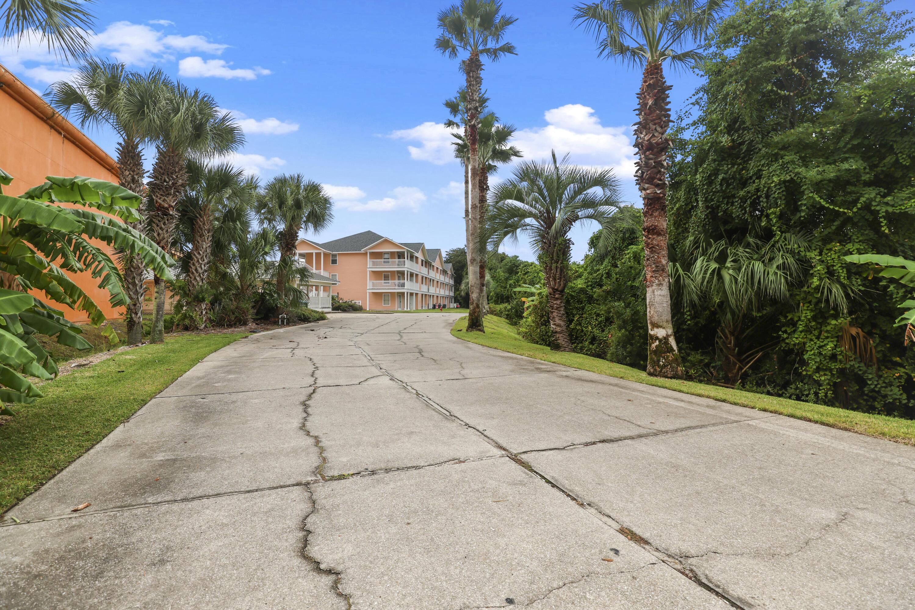 PEACHTREE PLACE II CONDO - Residential