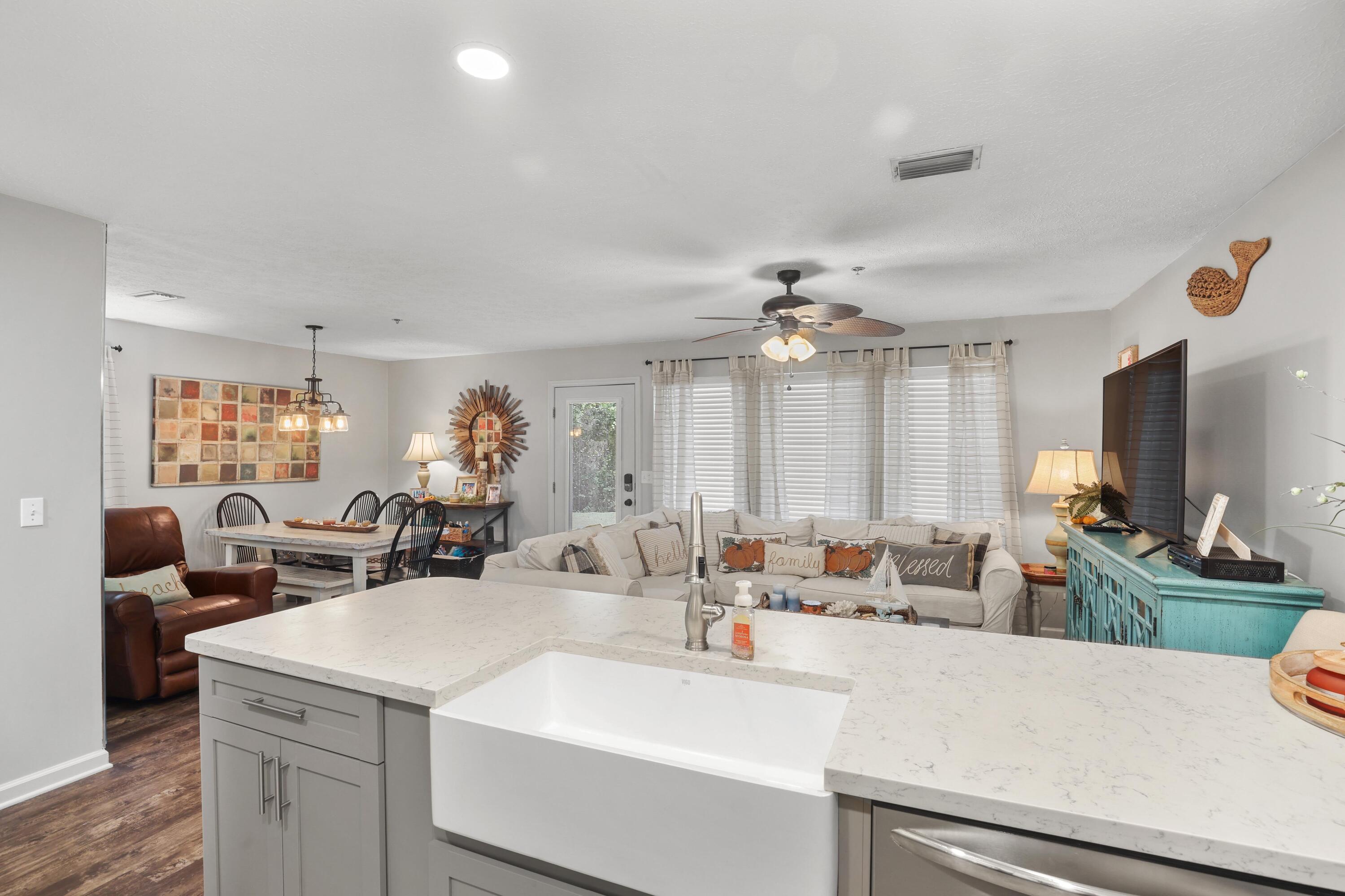 PEACHTREE PLACE II CONDO - Residential