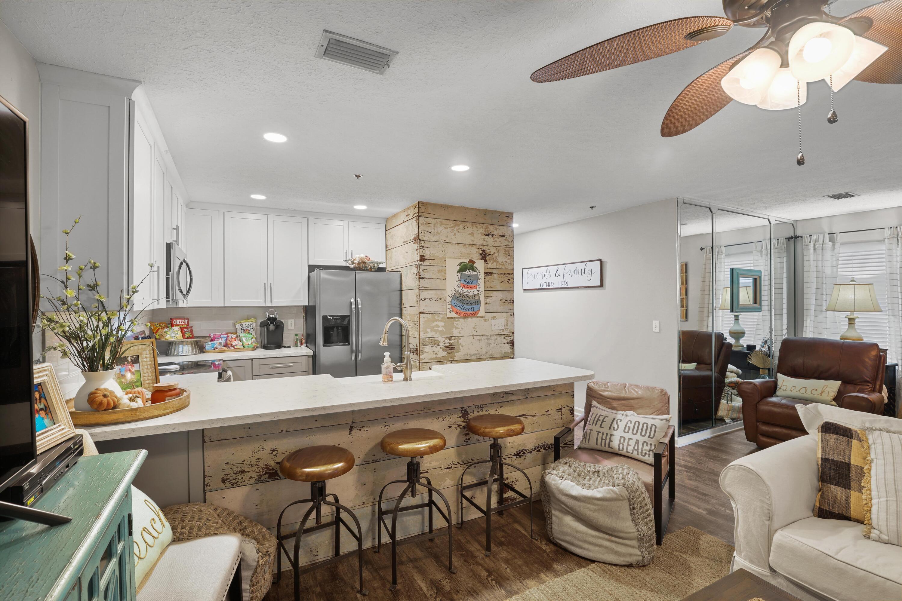 PEACHTREE PLACE II CONDO - Residential