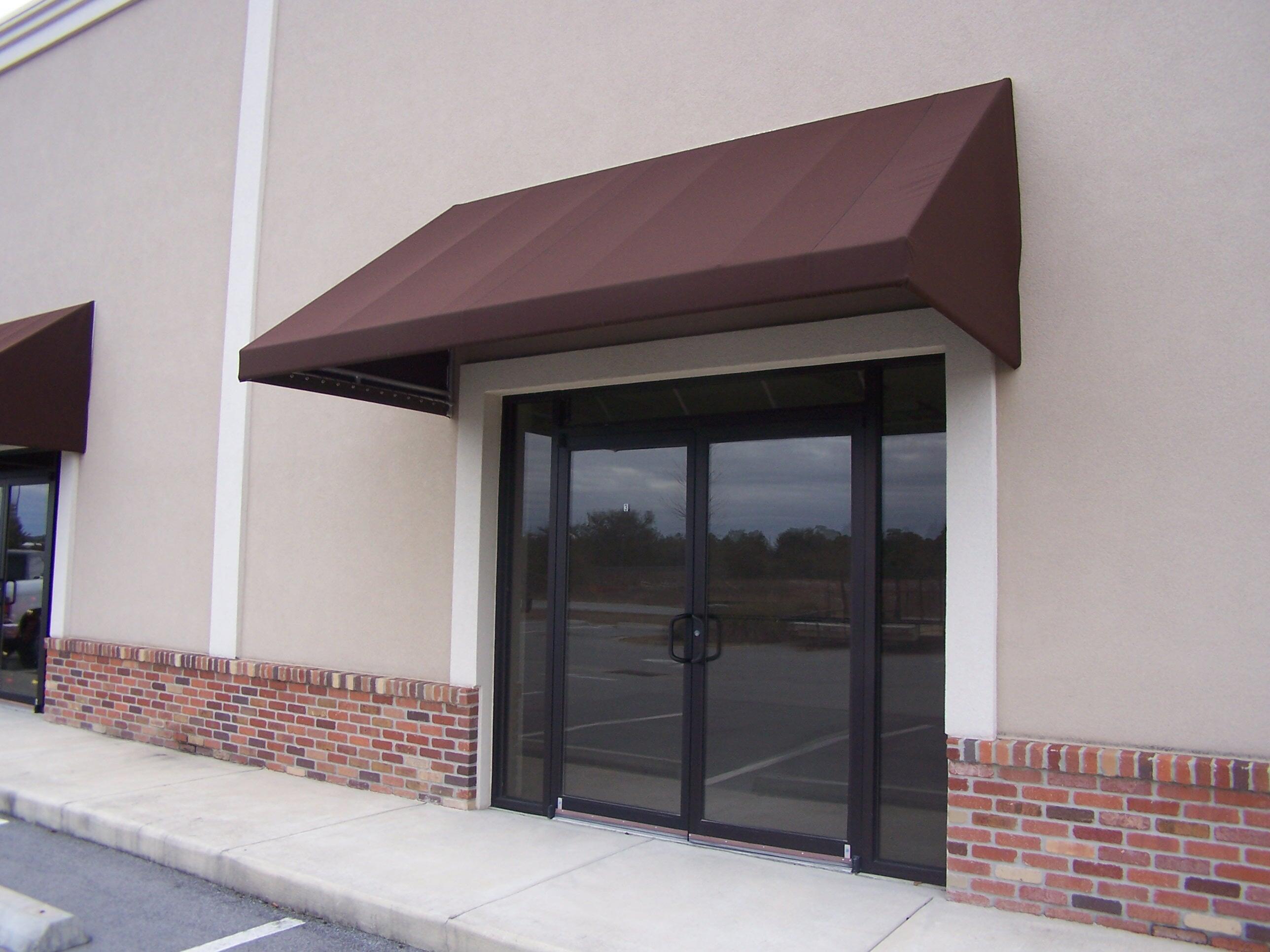 Commerce Lane Flex Warehouse Complex is located in Walton County's Industrial Complex on Bulldog Road. This listing represents 3,450 square feet of warehouse space and 600 sqft of heated and cooled office/retail space. The space plan offers (2) 14-foot roll-up doors and two his-and-her bathrooms.