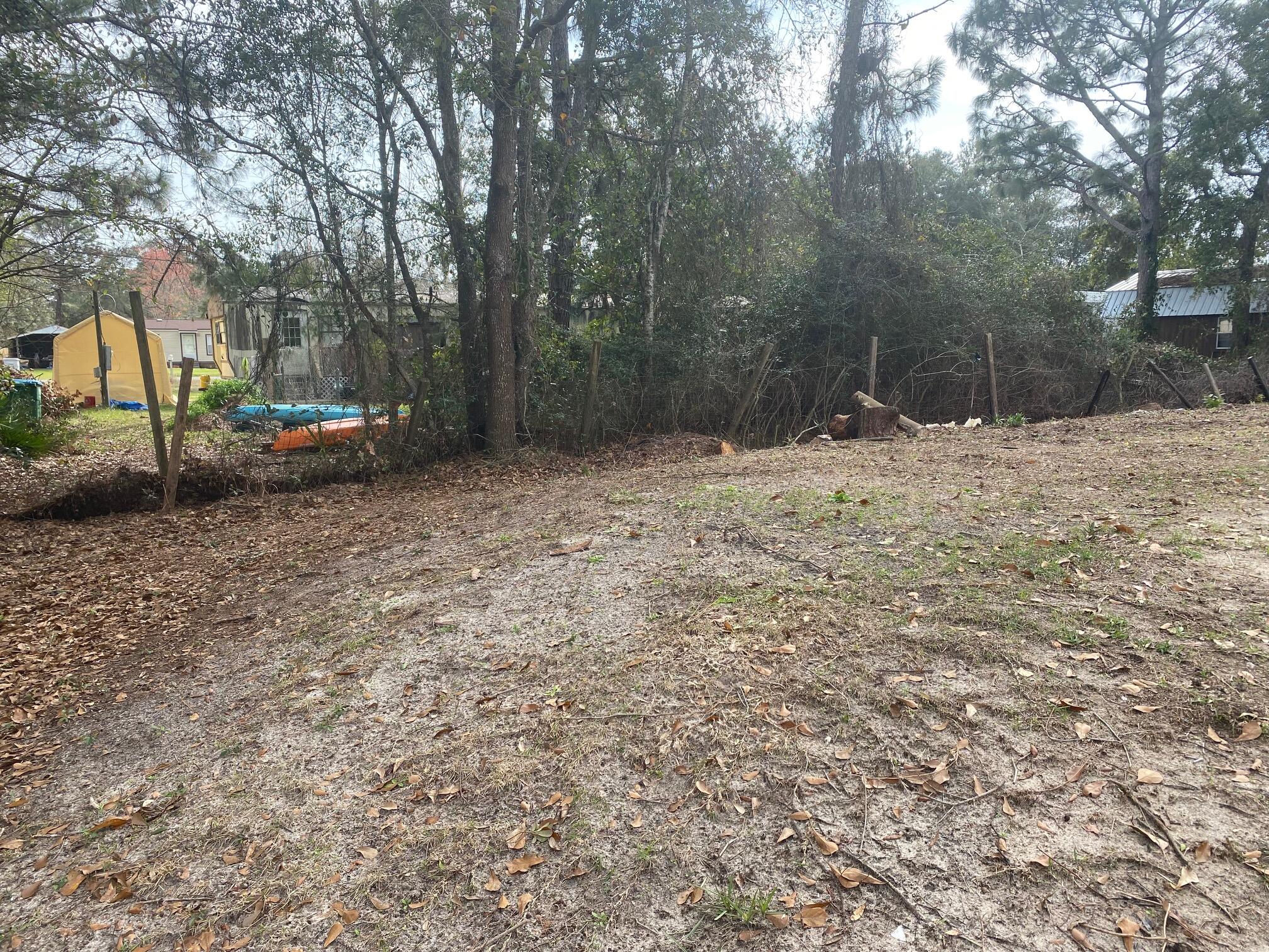 LEGEND WOODS ESTATES UNREC - Residential