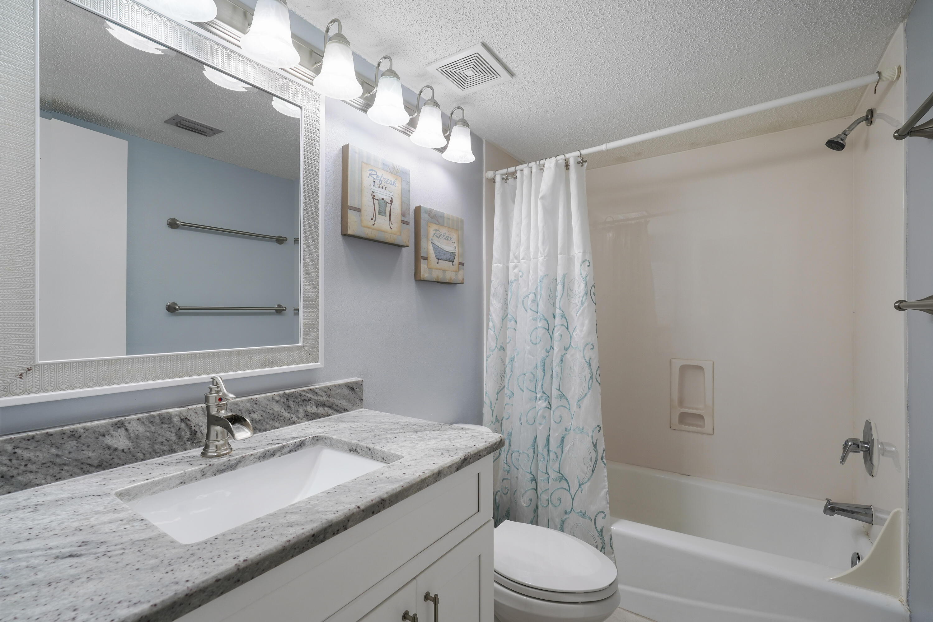 HIDDEN DUNES BEACH COTTAGES 1 - Residential