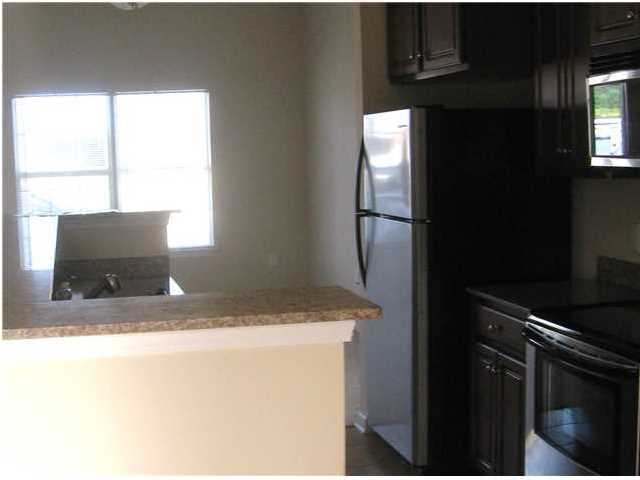 BRANDON OAKS 2ND ADD - Residential Lease