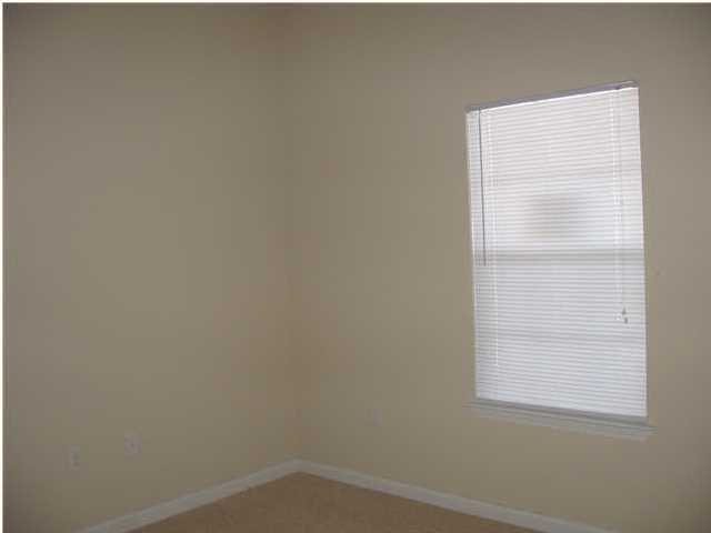 BRANDON OAKS 2ND ADD - Residential Lease