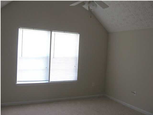 BRANDON OAKS 2ND ADD - Residential Lease