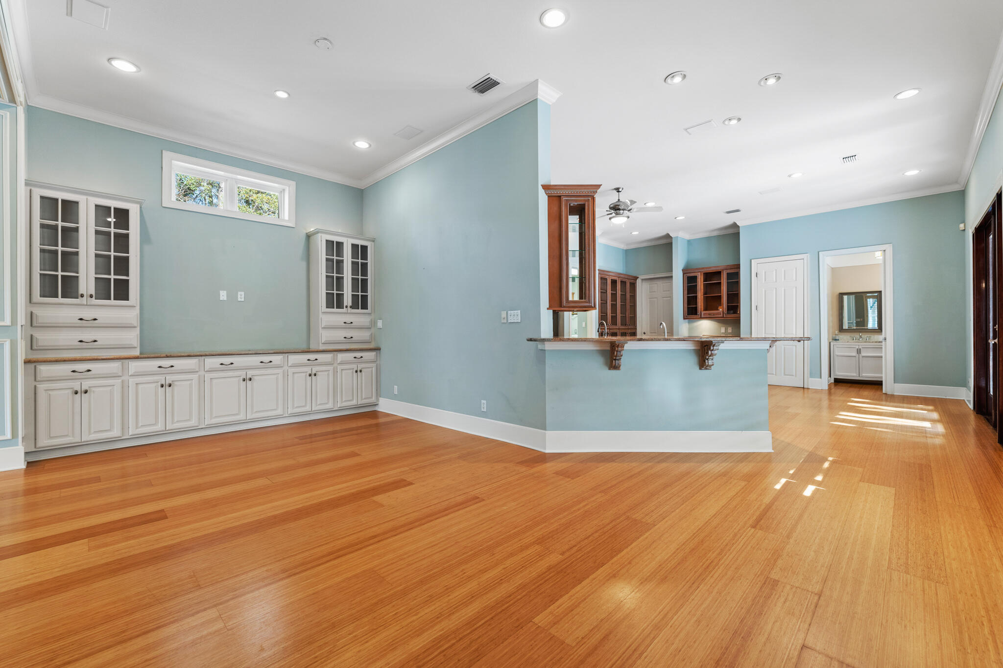BURNT PINE - Residential