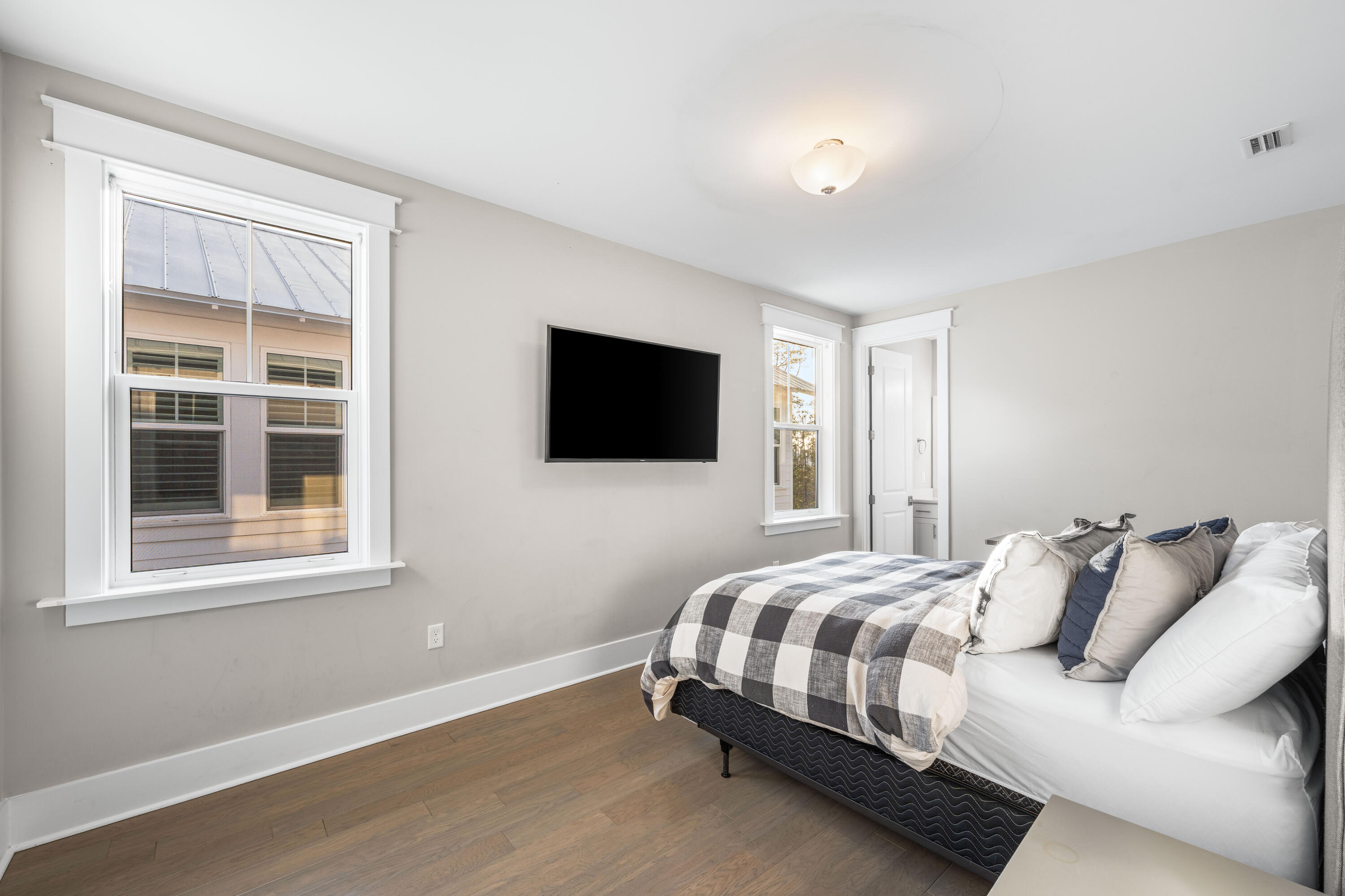 NATUREWALK AT SEAGROVE - Residential