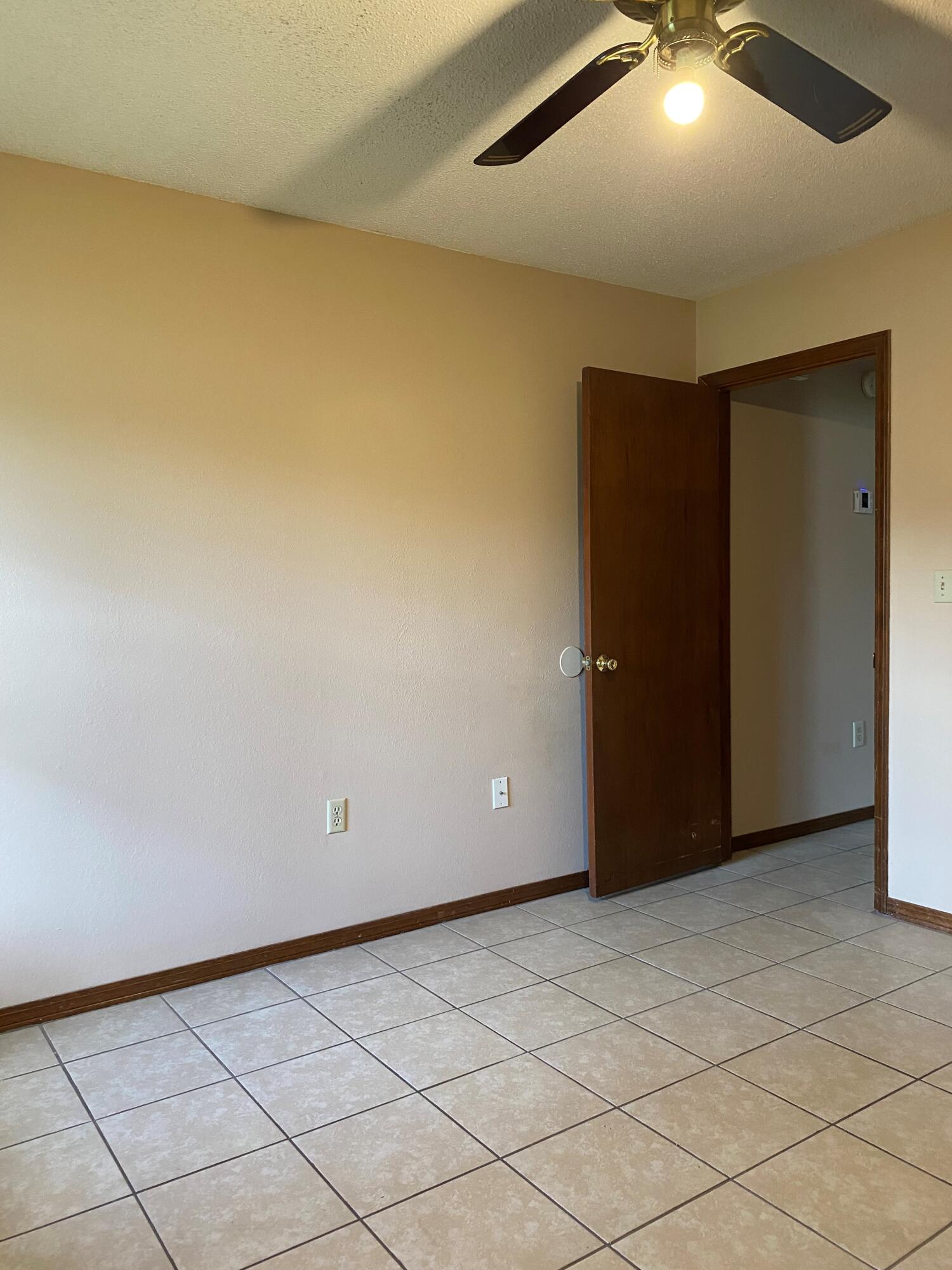 CRESCENT HEIGHTS - Residential Lease