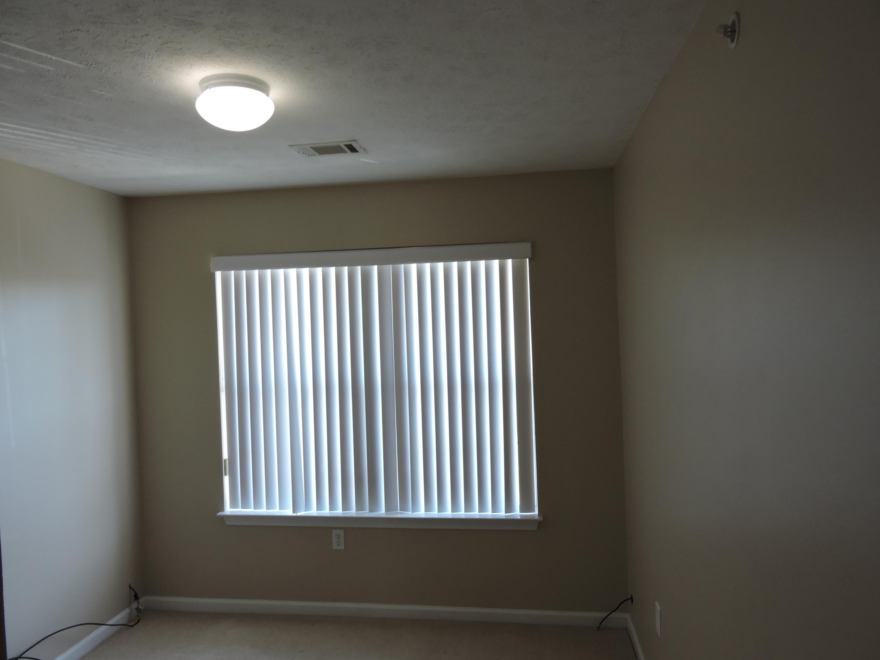 ROLLING PINES - Residential Lease