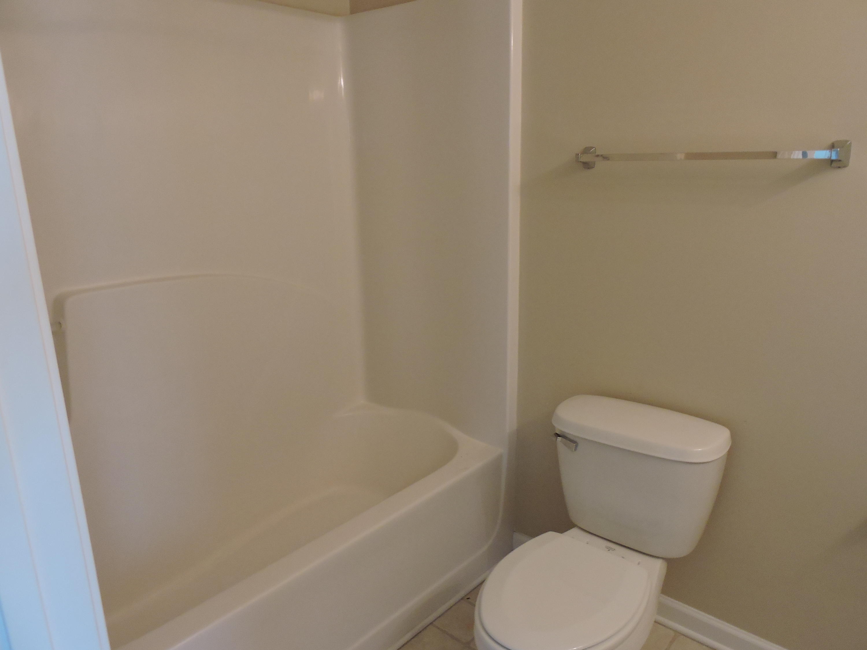 ROLLING PINES - Residential Lease