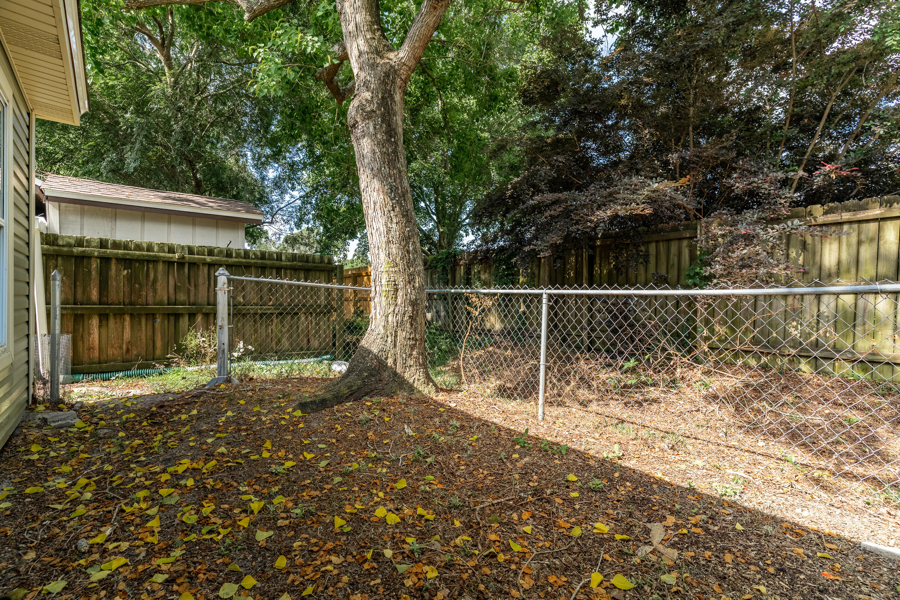 CANDLEWOOD VILLAGE - Residential