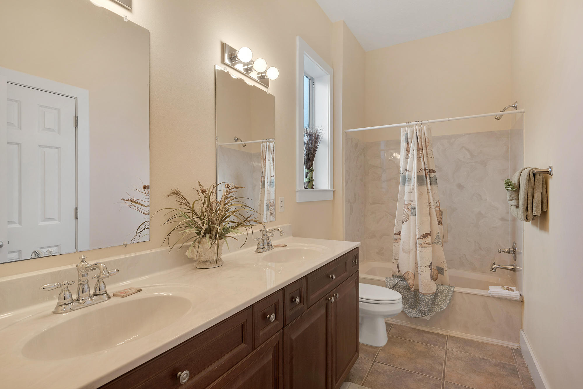 COTTAGE RETREAT - Residential