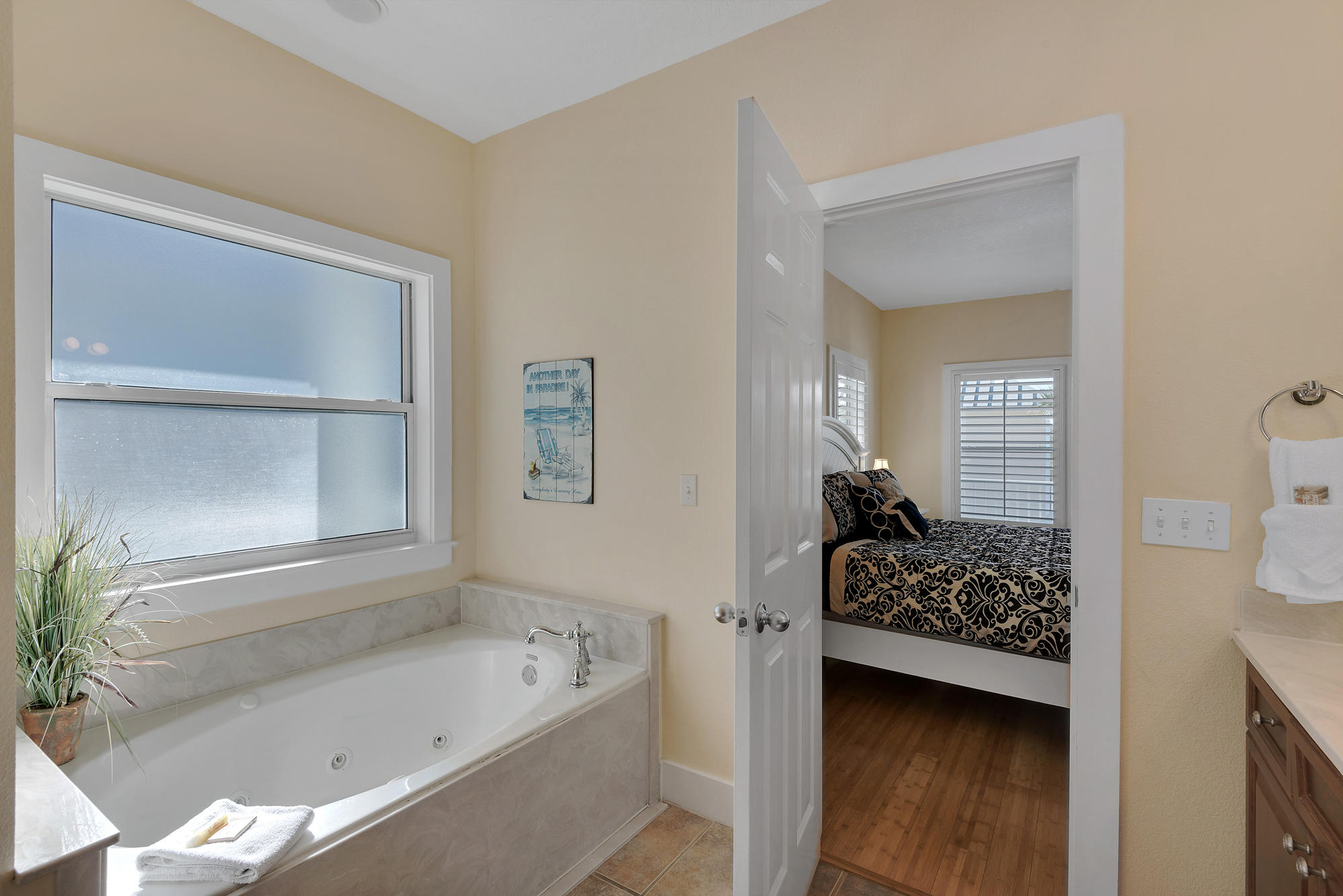 COTTAGE RETREAT - Residential