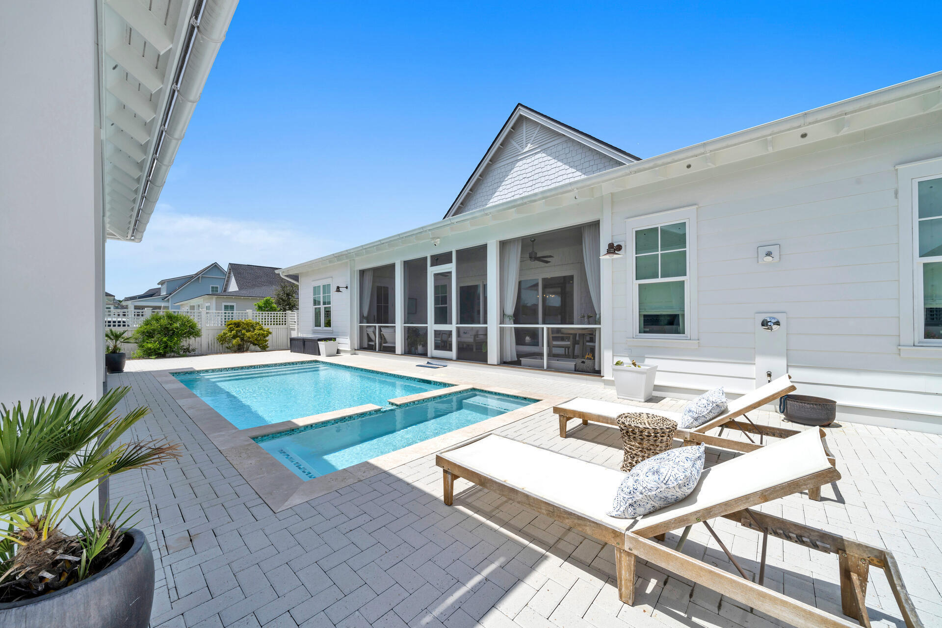 WATERSOUND ORIGINS - Residential