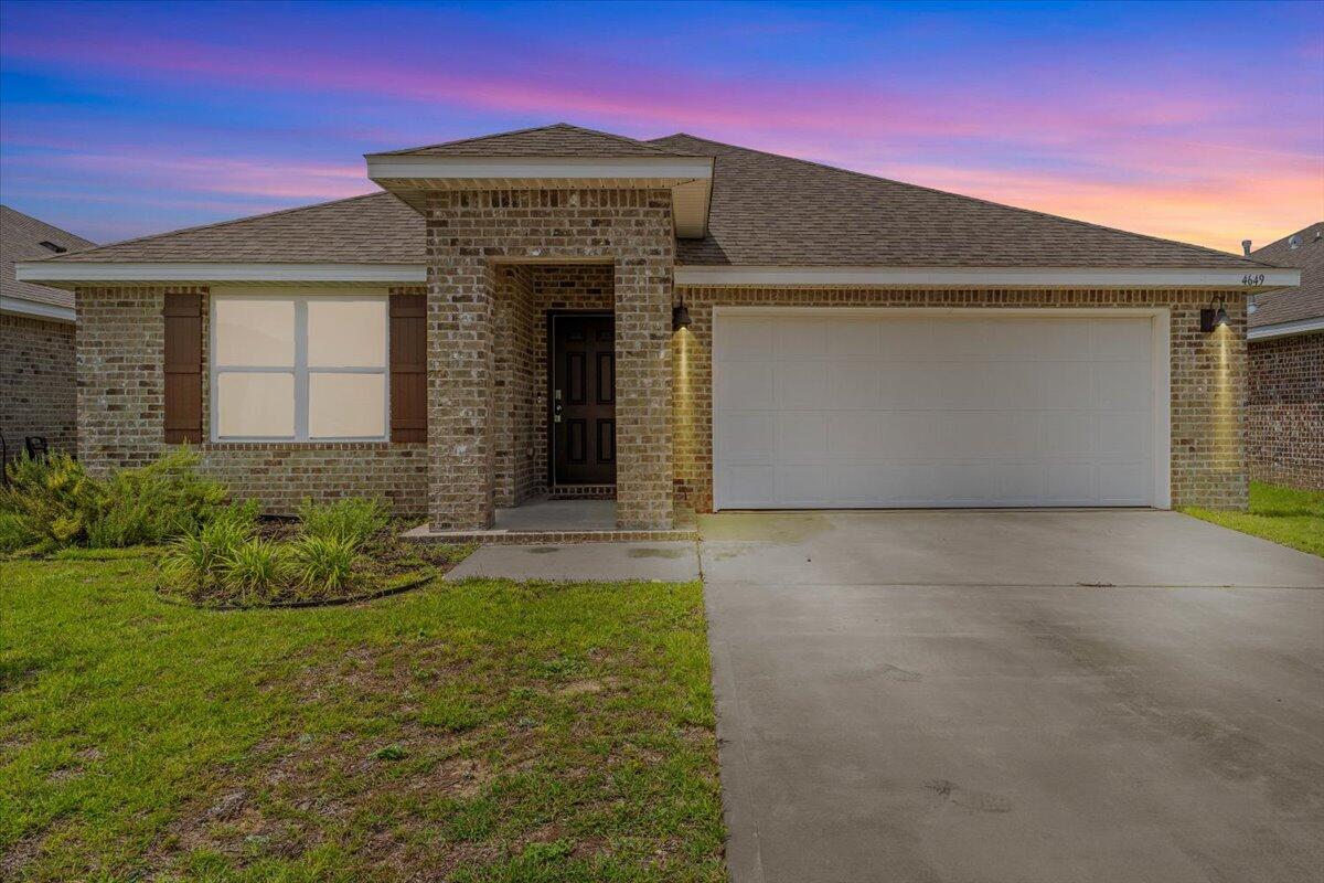 Welcome to 4649 Honor Guard Way move-In ready home in a highly desired neighborhood! Nestled in a sought-after community south of I-10, this beautifully maintained home is ready for its next chapter. With access to a fantastic community pool, you'll love having a great spot to unwind and enjoy sunny days just moments from your doorstep. Tucked away on a quiet cul-de-sac street, this home provides the ideal setting for peaceful living. This floor plan is perfect for both relaxation and entertaining, with plenty of natural light enhancing the inviting atmosphere. Well maintained homes like this don't stay on the market for long--schedule your showing today!