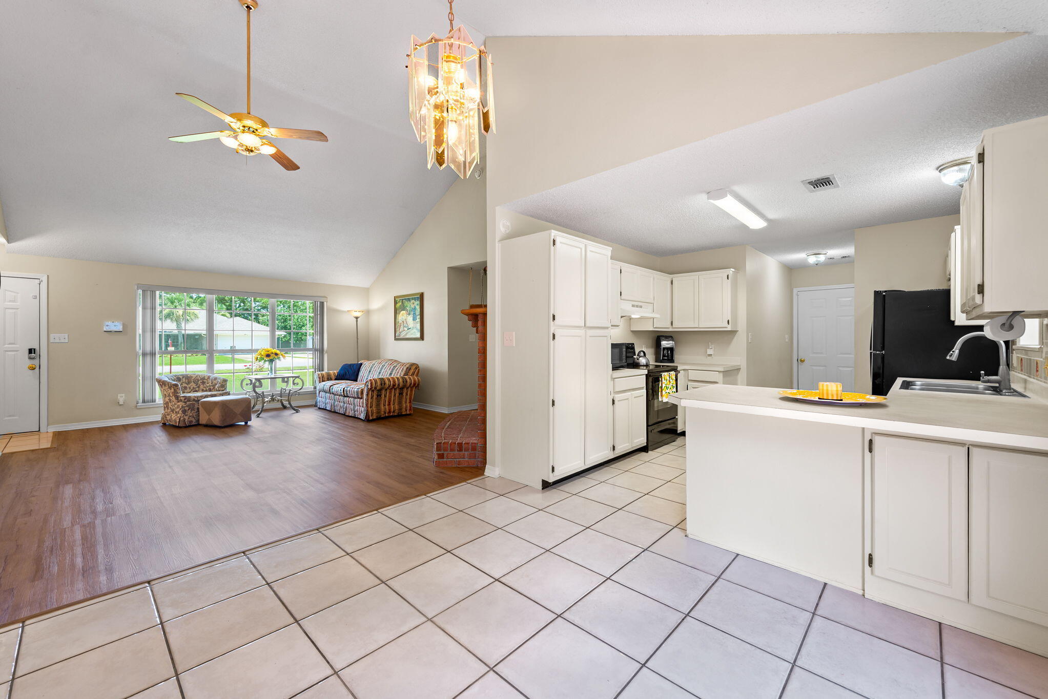 HOLLEY BY THE SEA - Residential