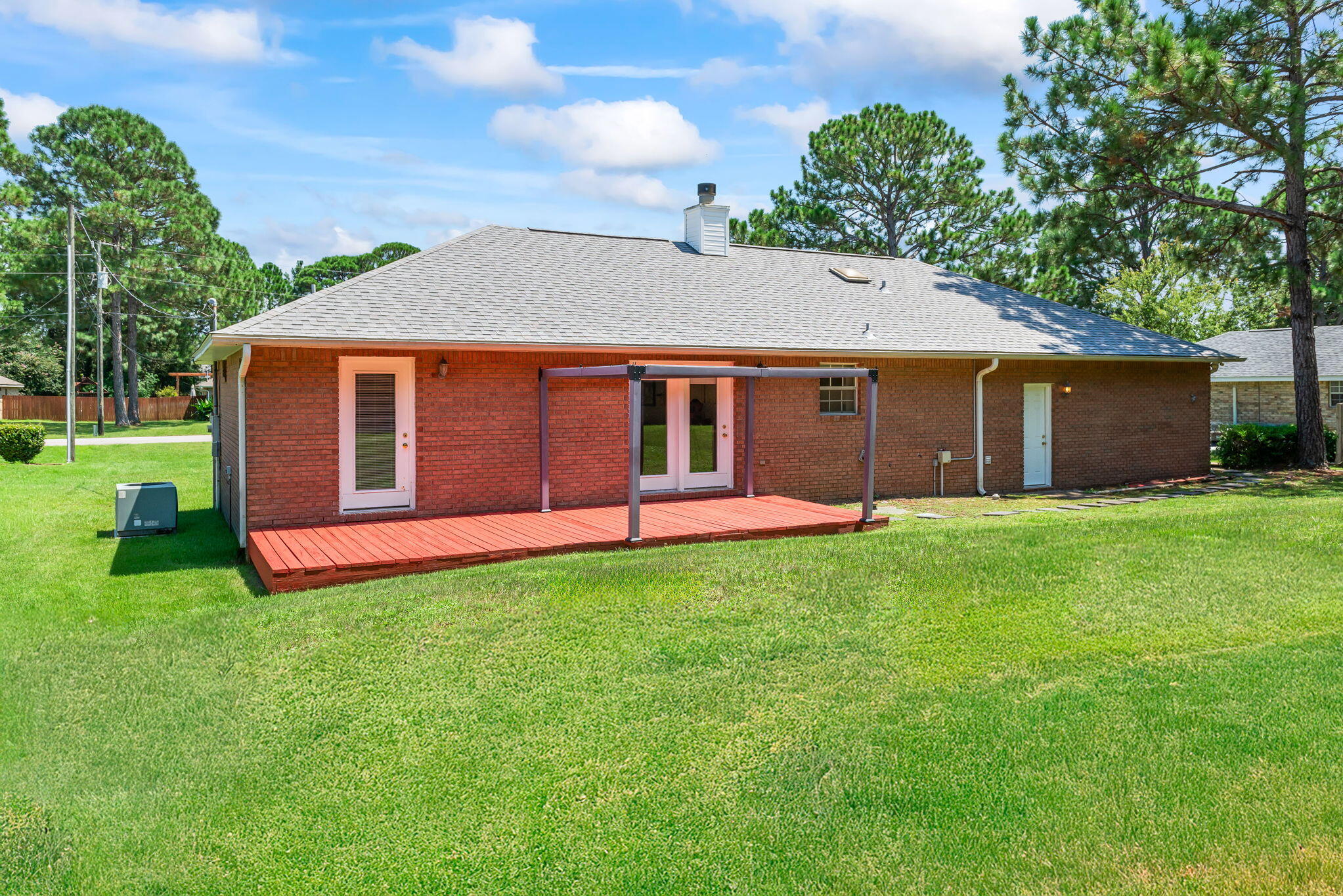 HOLLEY BY THE SEA - Residential