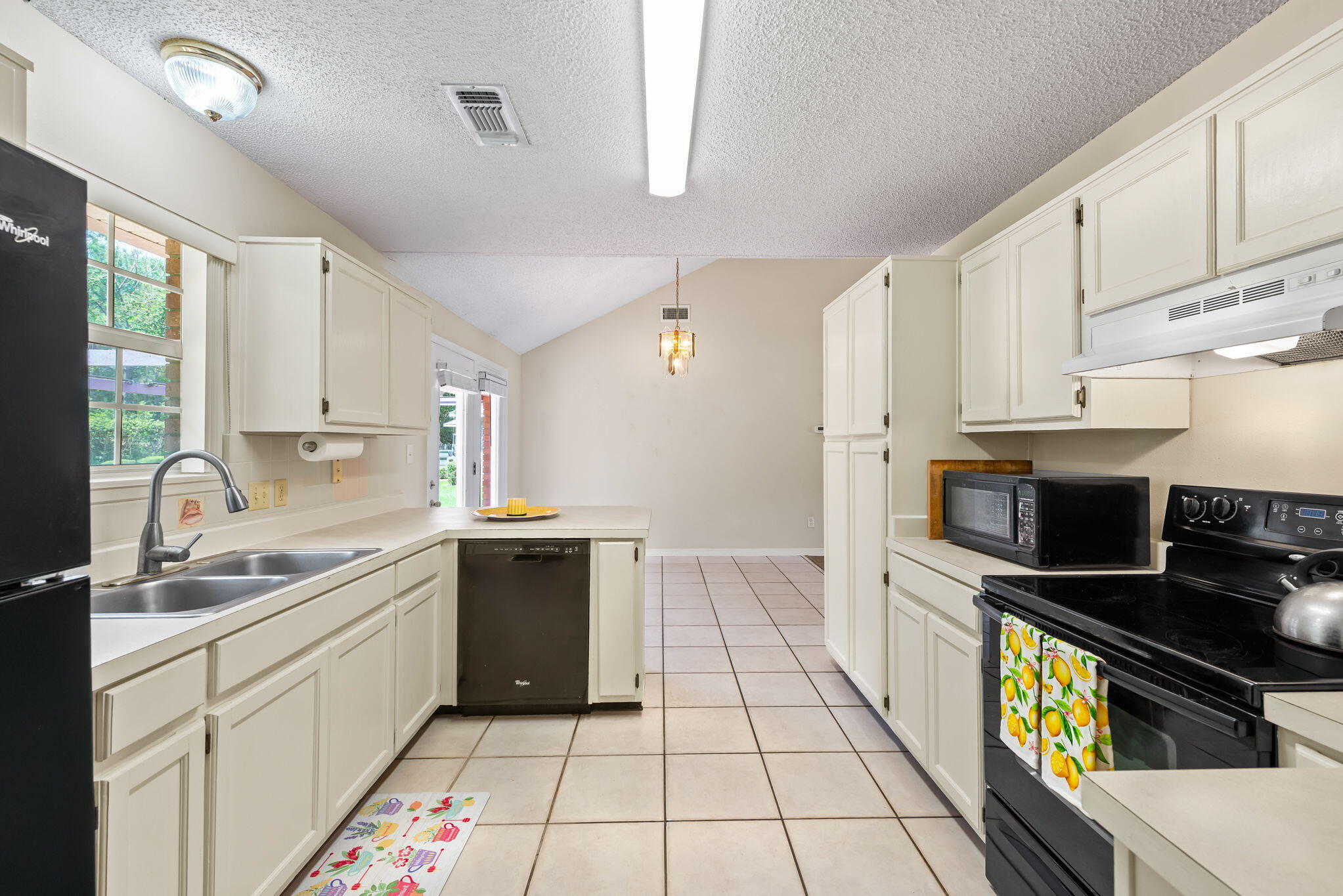 HOLLEY BY THE SEA - Residential
