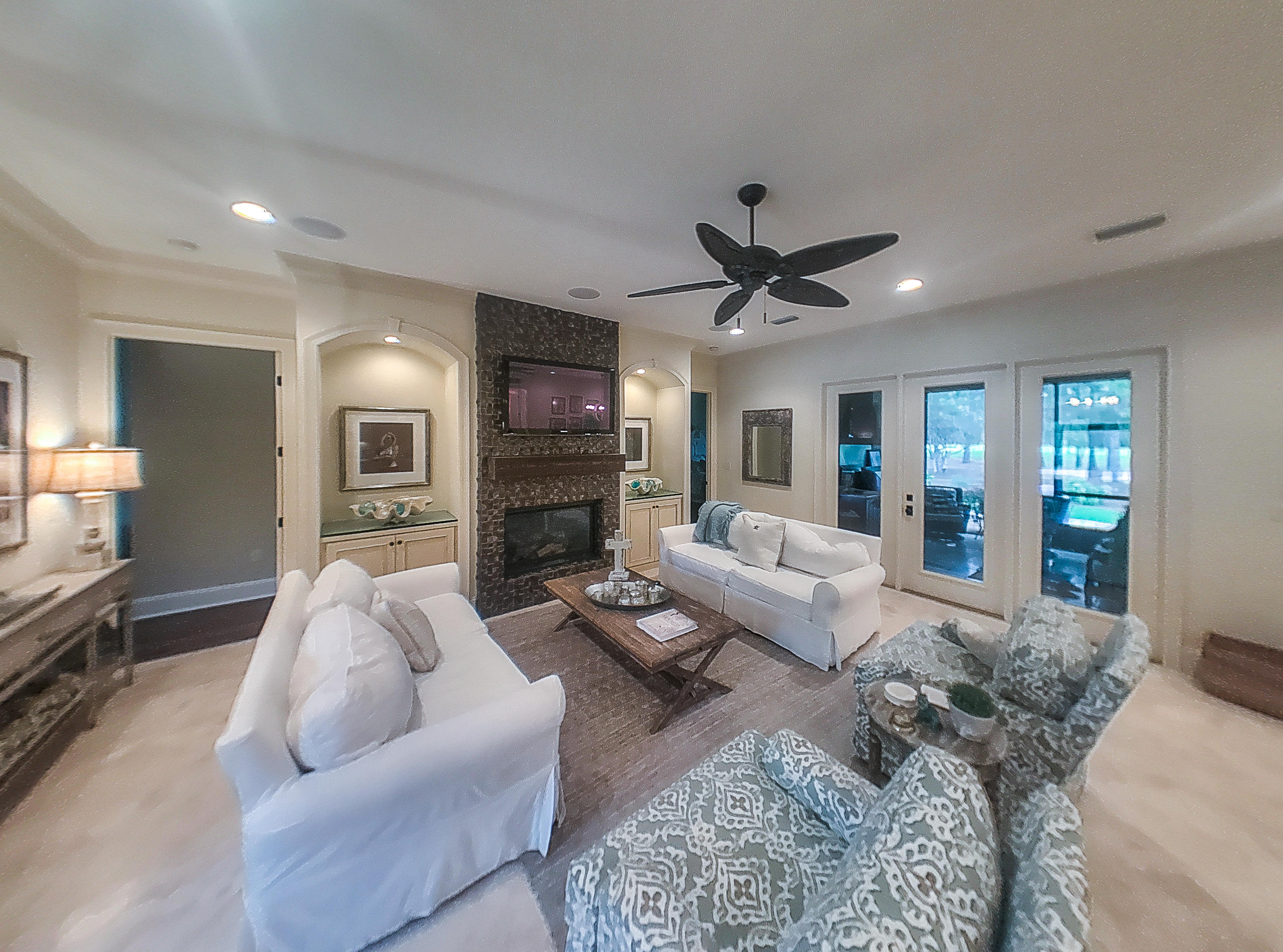 BURNT PINE - Residential