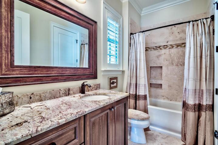 BURNT PINE - Residential