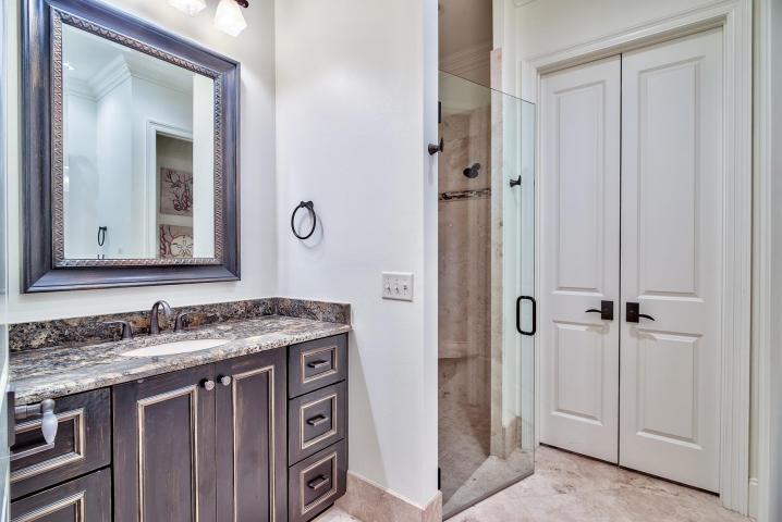 BURNT PINE - Residential