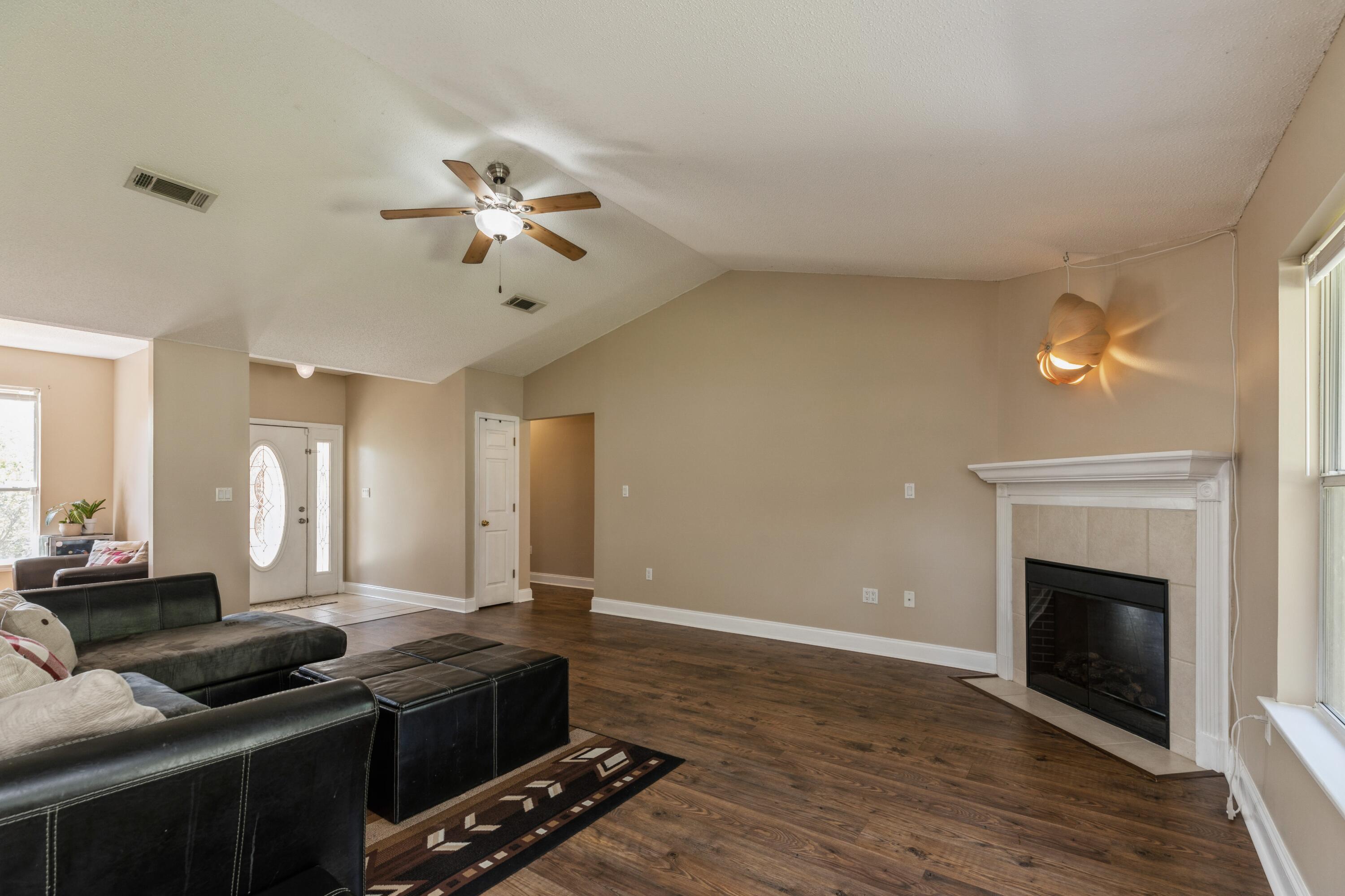 ANITOCH ESTATES S/D 3 - Residential