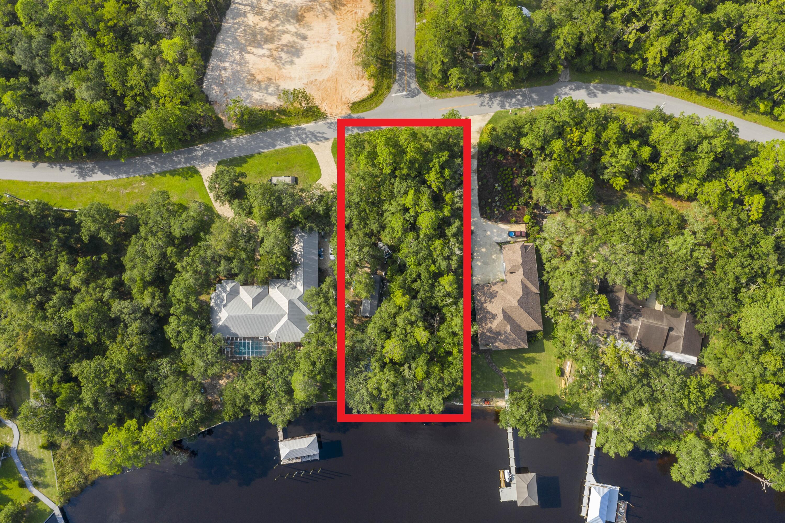 GARDEN OAKS ON THE BAY - Land