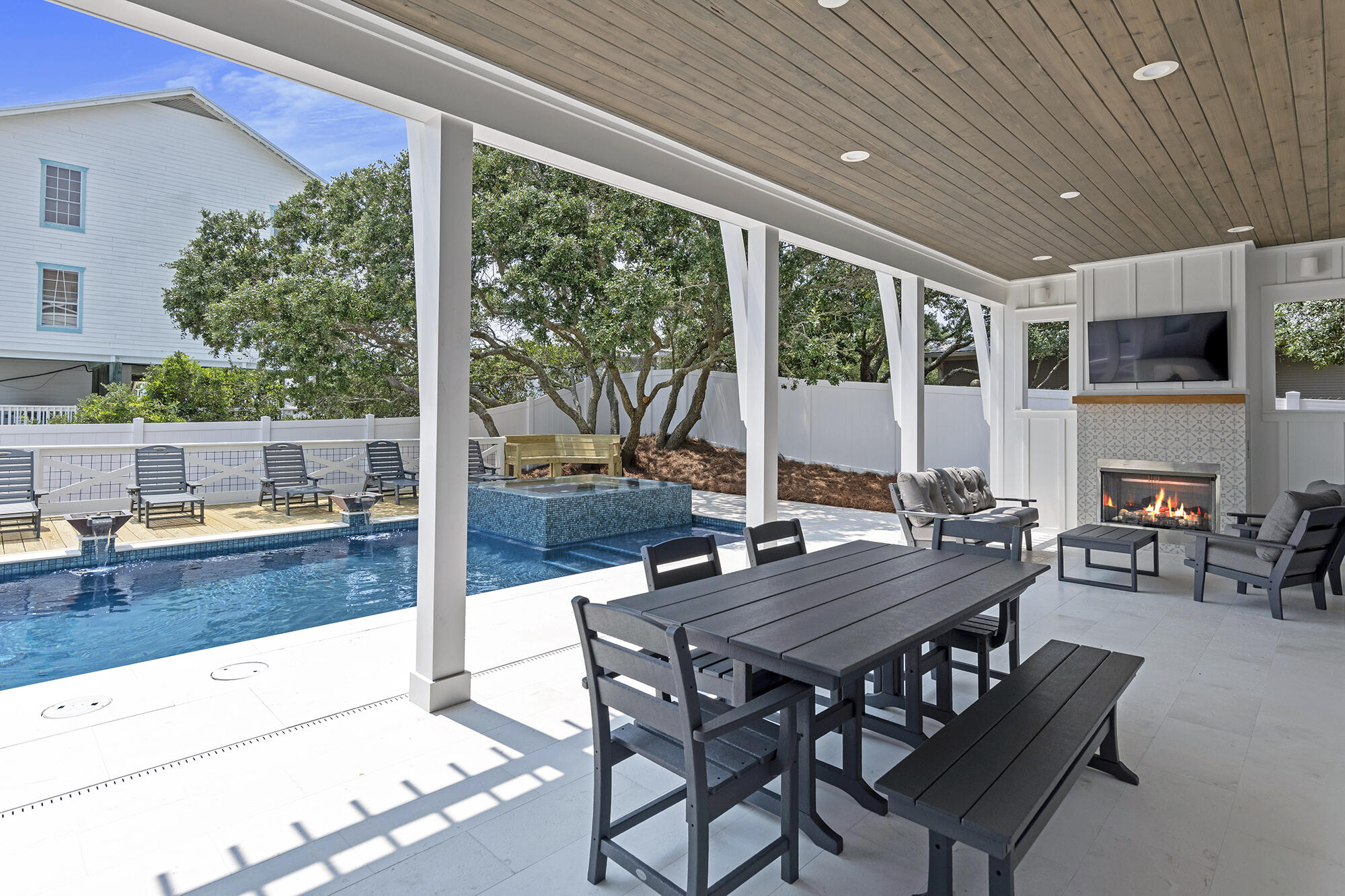 GRAYTON BEACH - Residential