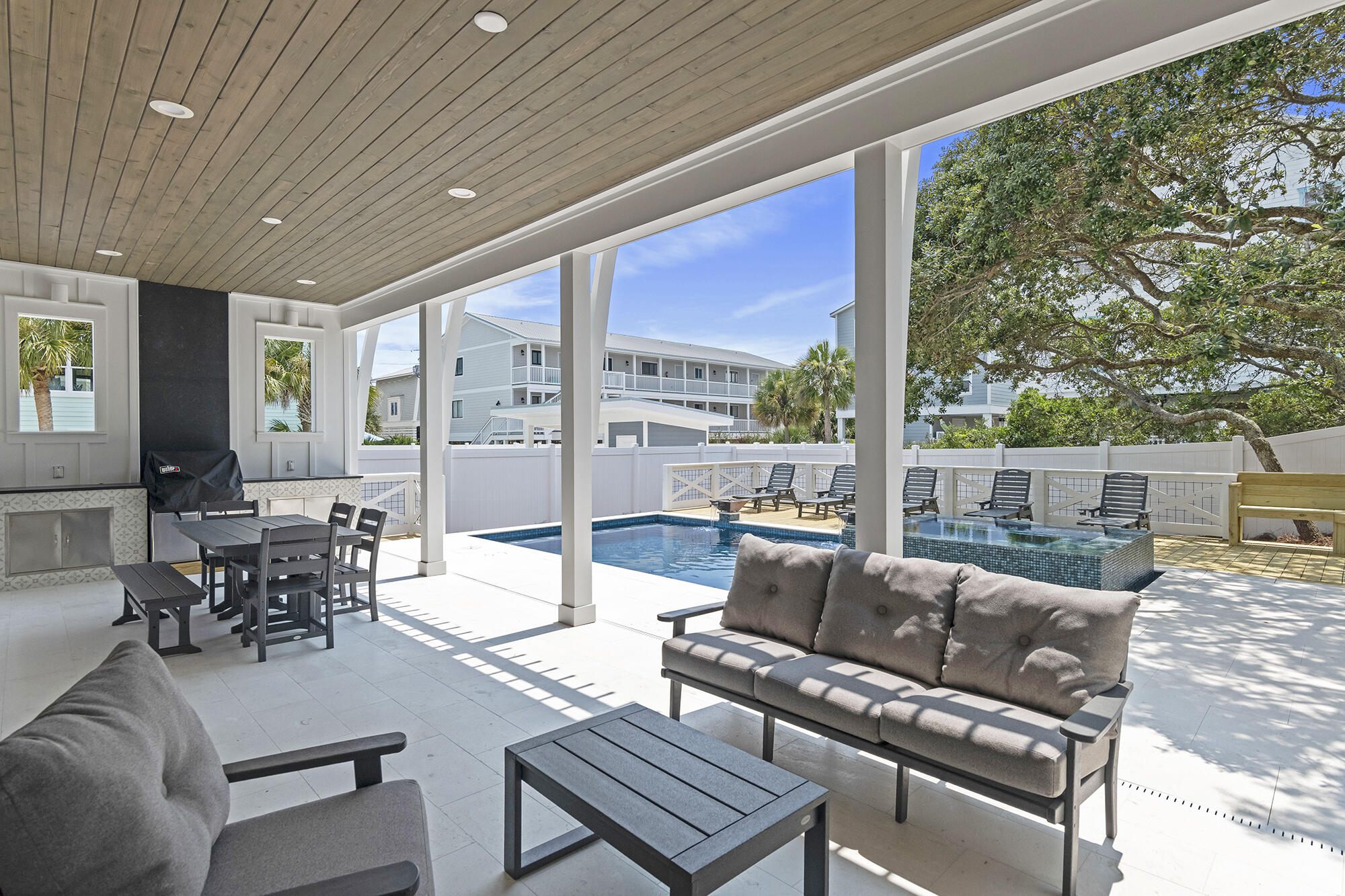 GRAYTON BEACH - Residential