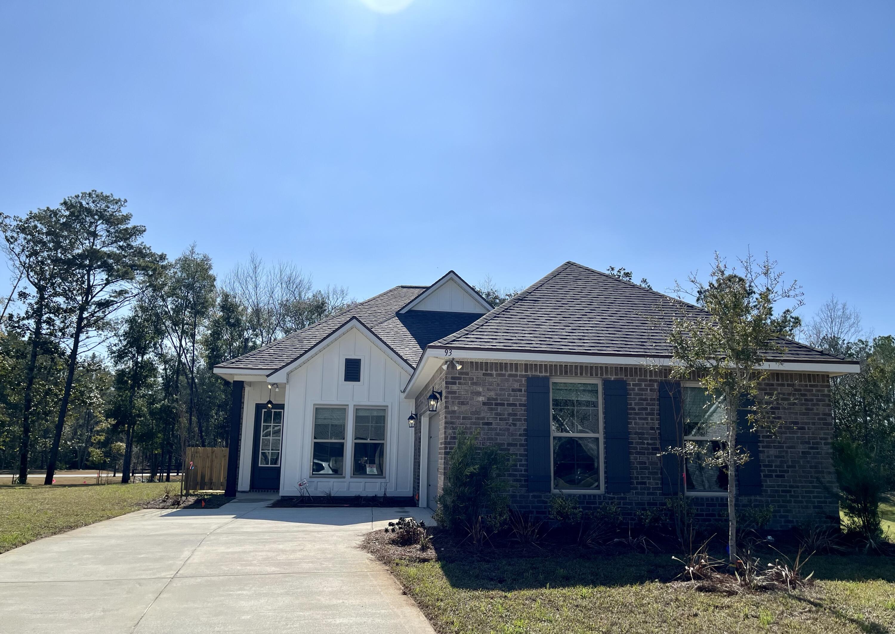 Awesome builder rate + choose TWO free: front gutters, refrigerator, smart home package, or window blinds. Restrictions apply.The AUBRY III H in Splendor at Hammock Bay community offers a 4BR, 2BA, open design. Upgrades added (list attached). Features: double vanity, garden tub, separate custom tiled shower, and walk-in closet in master bath, tray ceiling in master bed, walk-in pantry, covered rear patio, side entry garage, crown molding, recessed lighting, smart connect Wi-Fi thermostat, smoke and carbon monoxide detectors, landscaping package, architectural 30-year shingles, flood lights, and more!Energy Efficient Features: water heater, kitchen appliance package with electric range, vinyl low E windows, and more! Energy Star Partner.