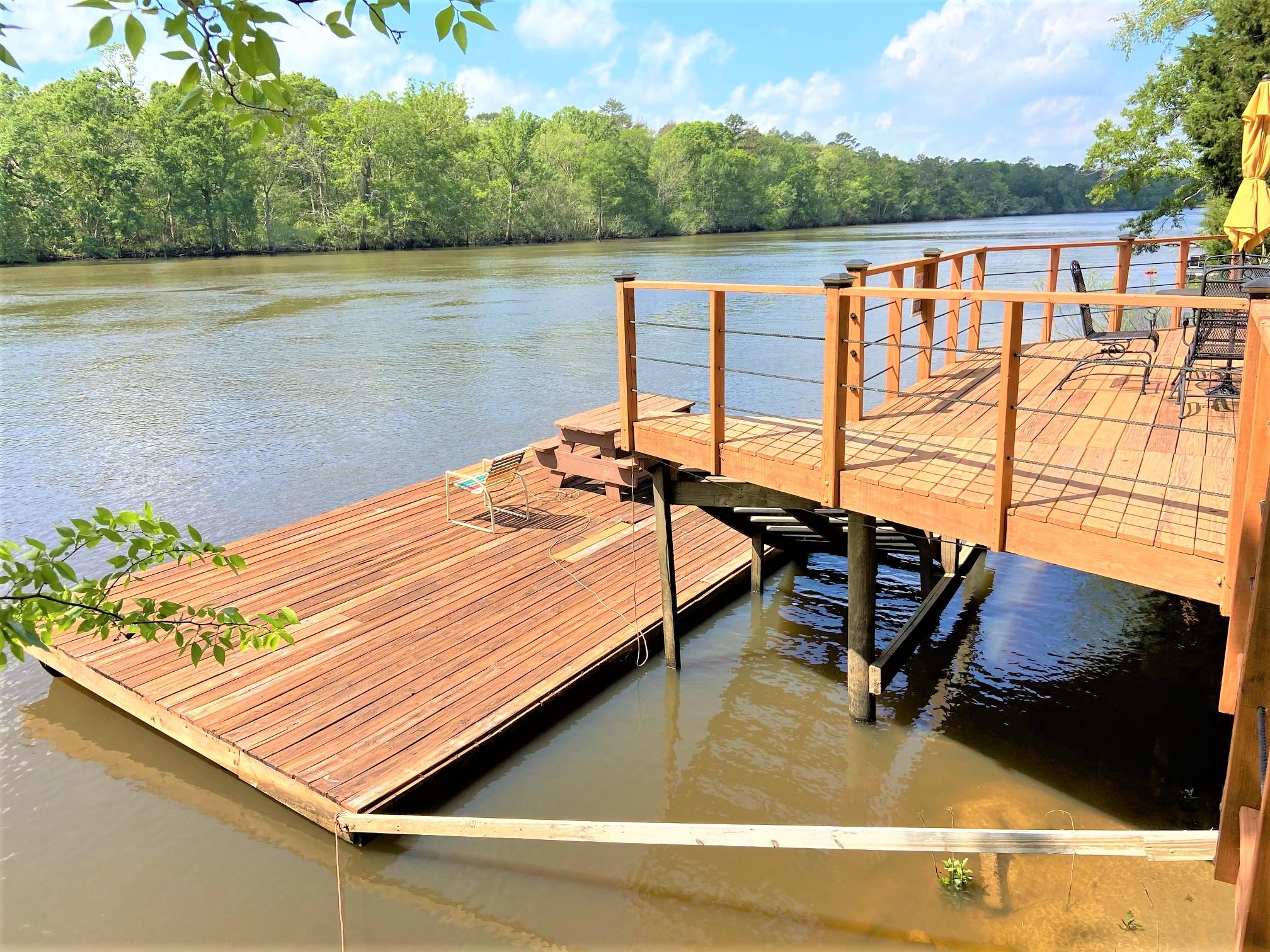 CHOCTAWHATCHEE RIVER ESTATES - Residential