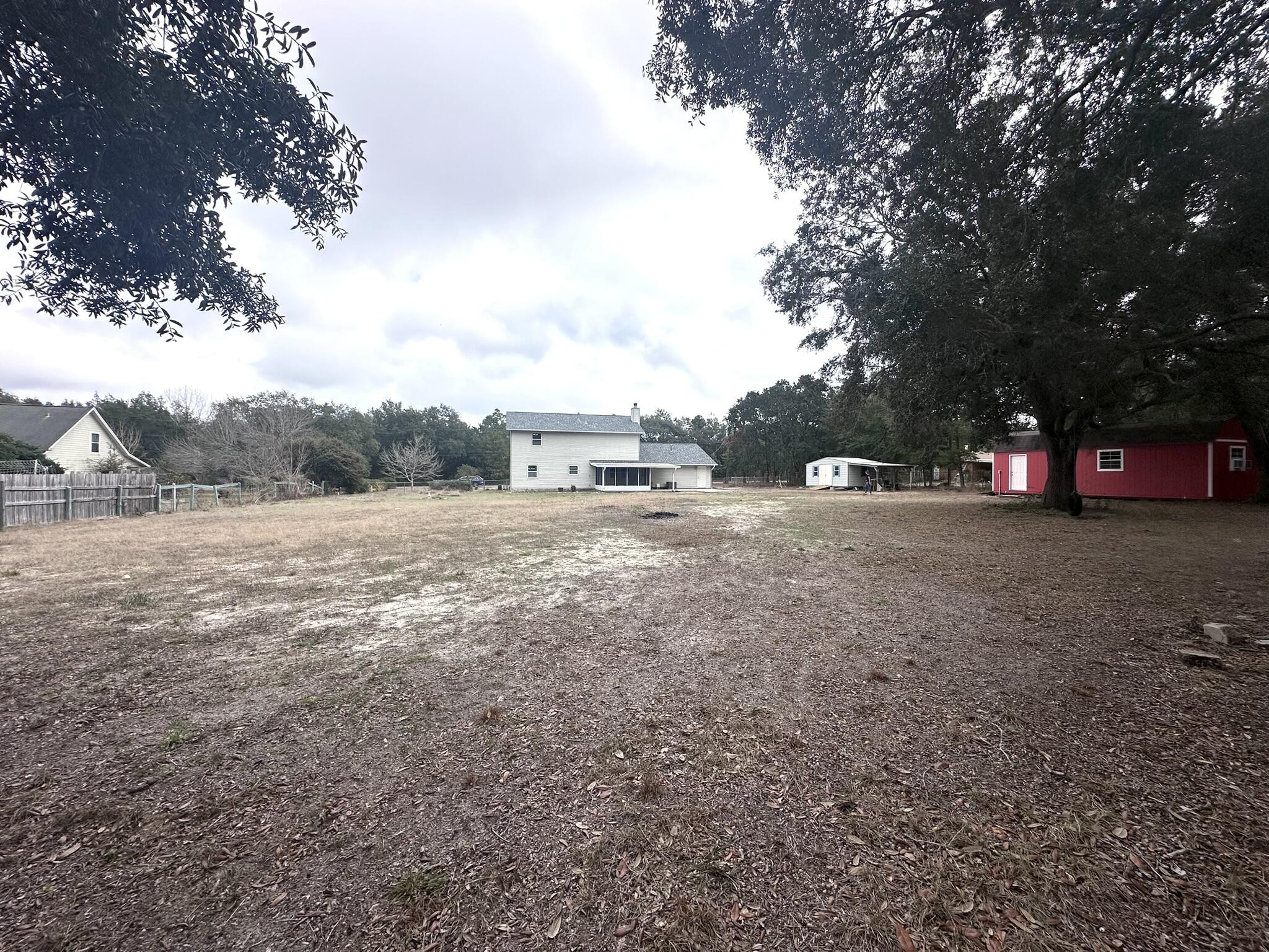 EAST BAY RIVER ESTATES 1ST ADDN - Residential Lease