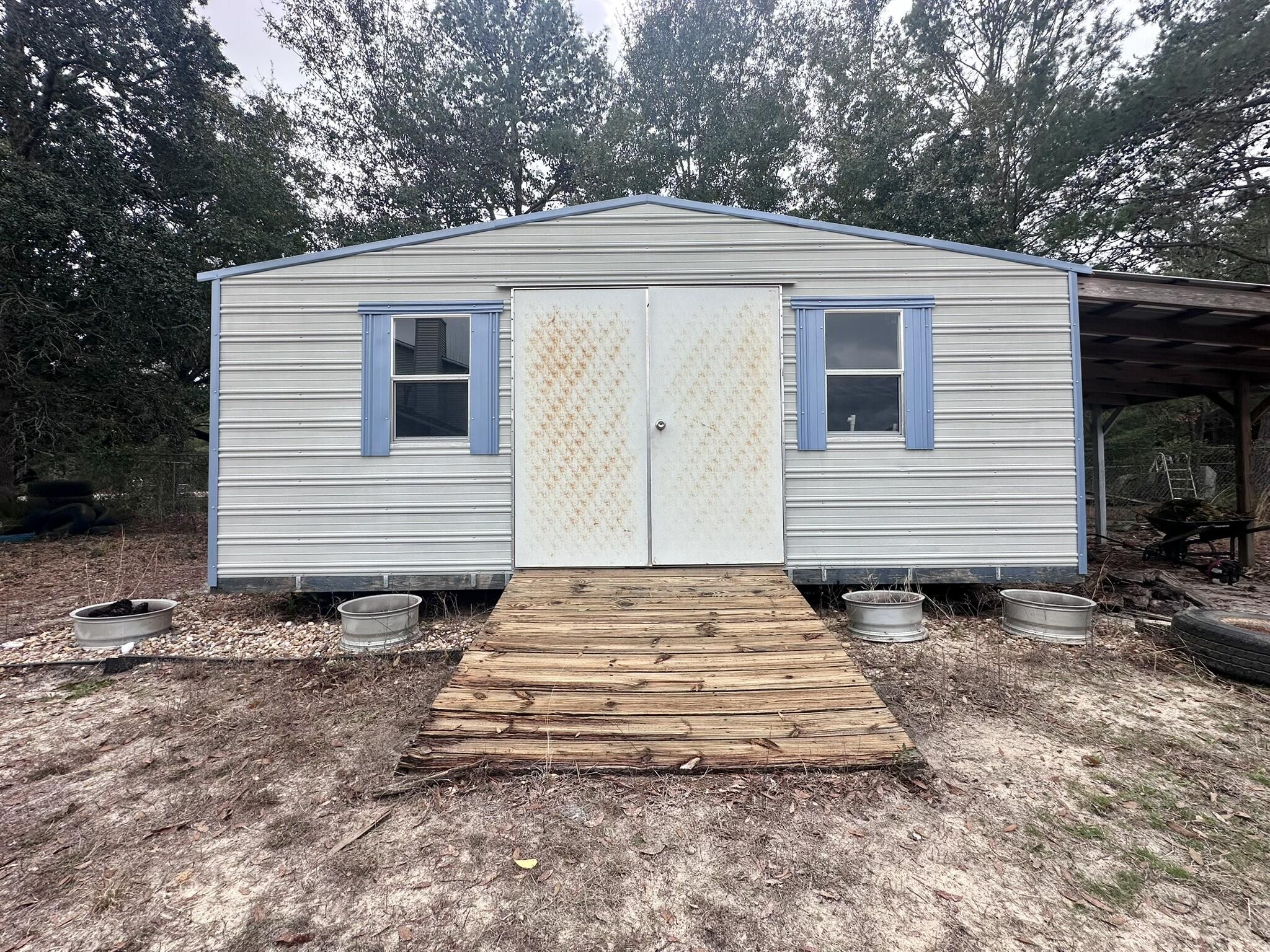 EAST BAY RIVER ESTATES 1ST ADDN - Residential Lease