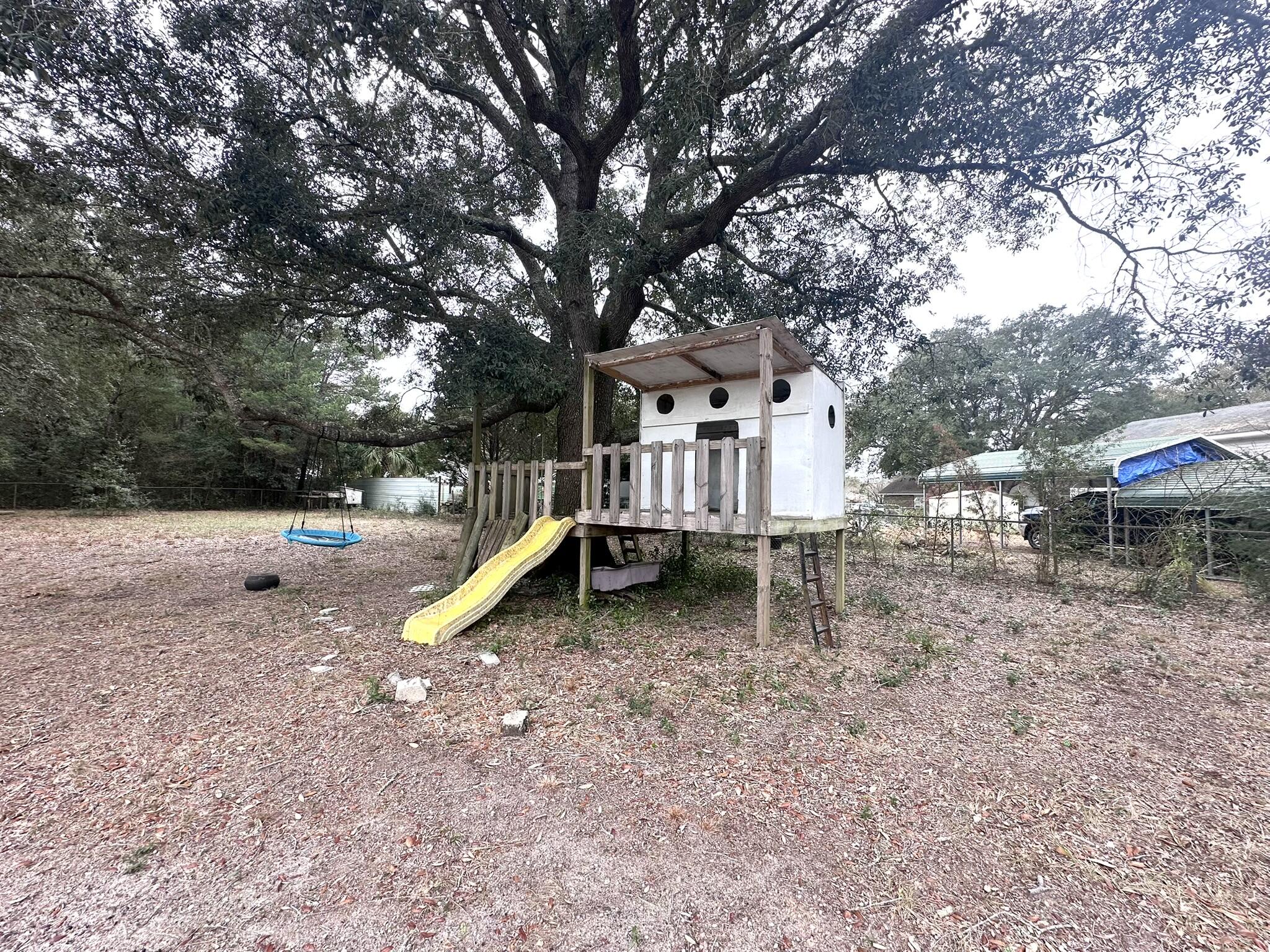 EAST BAY RIVER ESTATES 1ST ADDN - Residential Lease