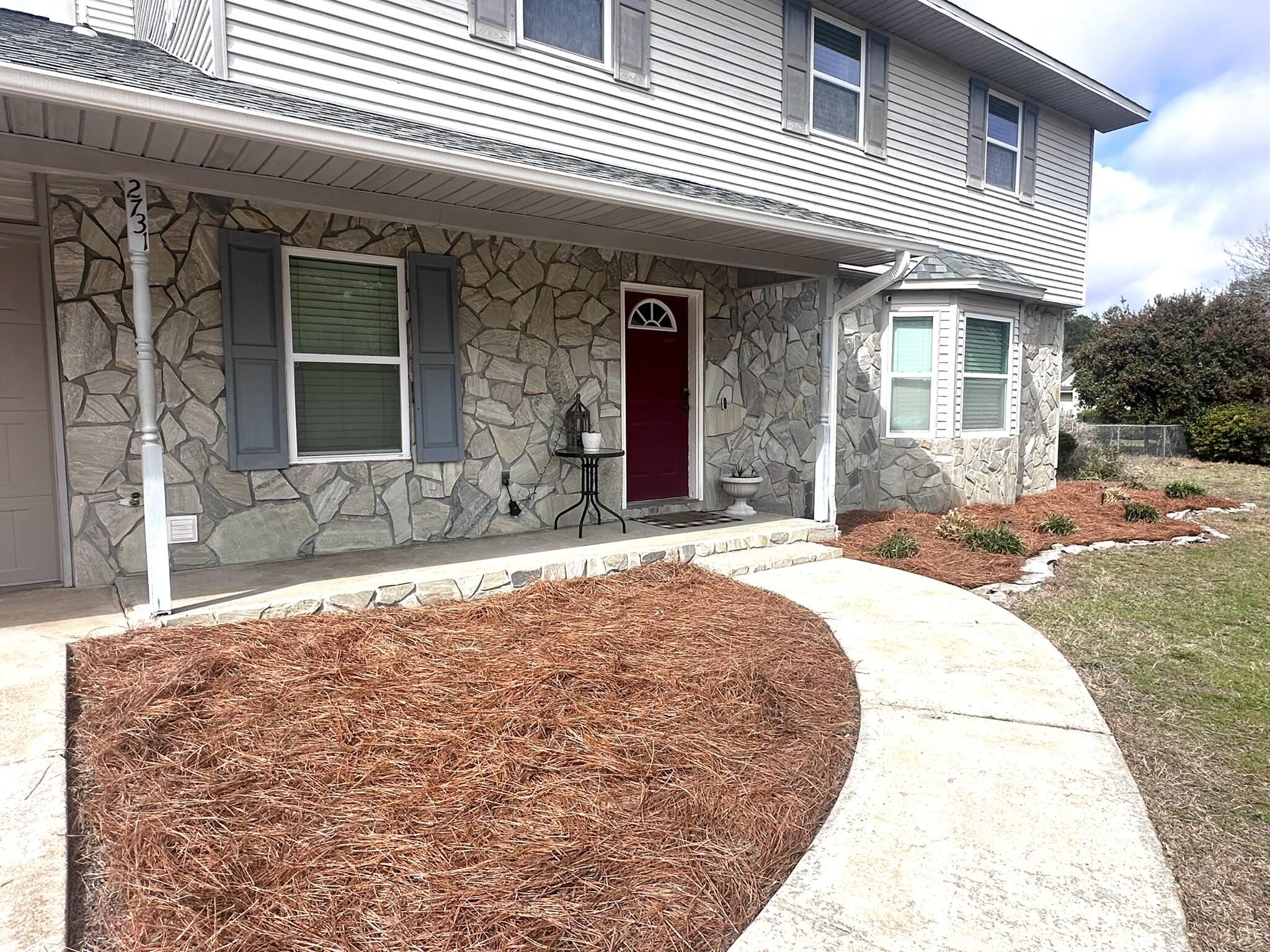 EAST BAY RIVER ESTATES 1ST ADDN - Residential Lease