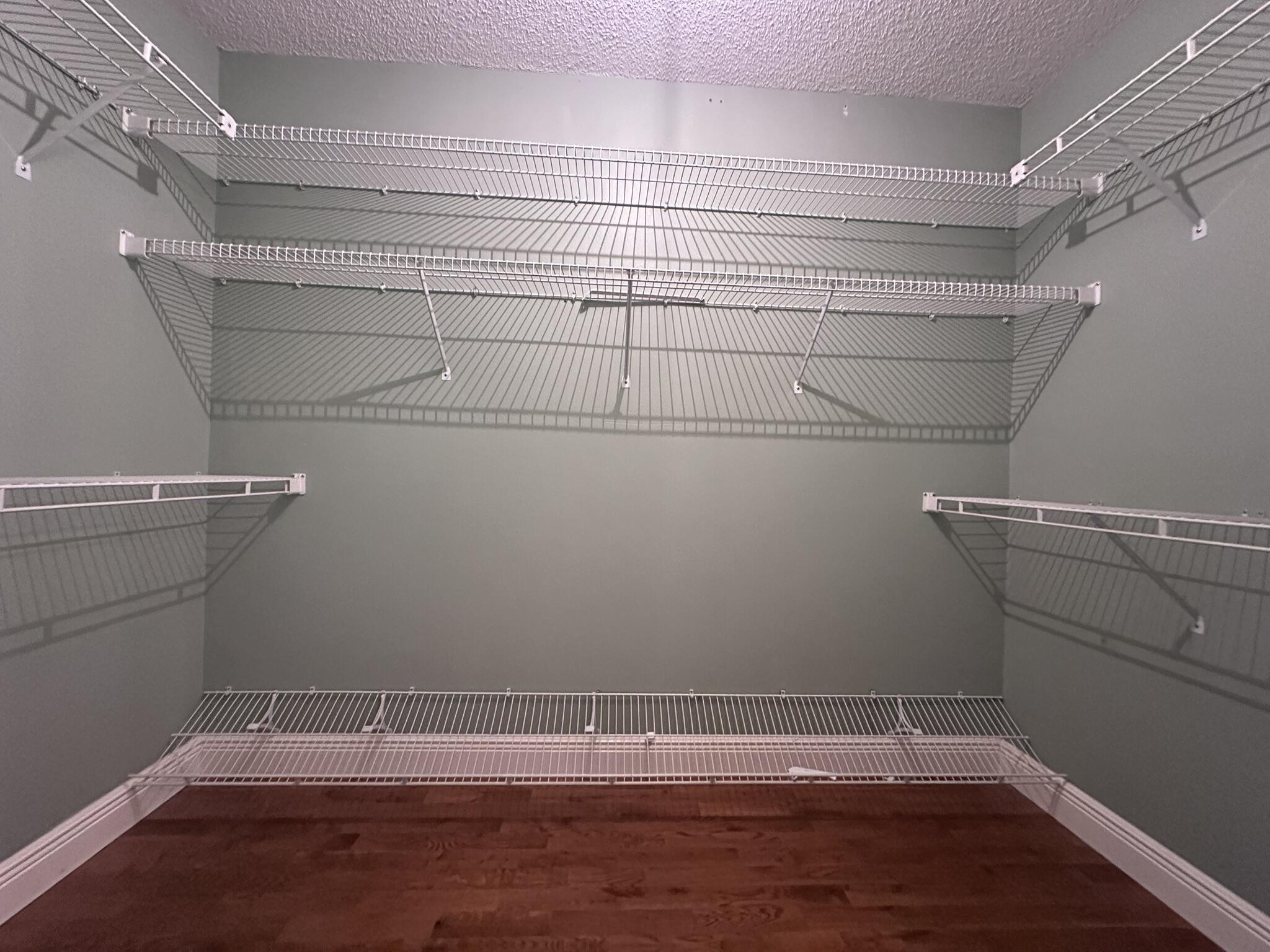 EAST BAY RIVER ESTATES 1ST ADDN - Residential Lease