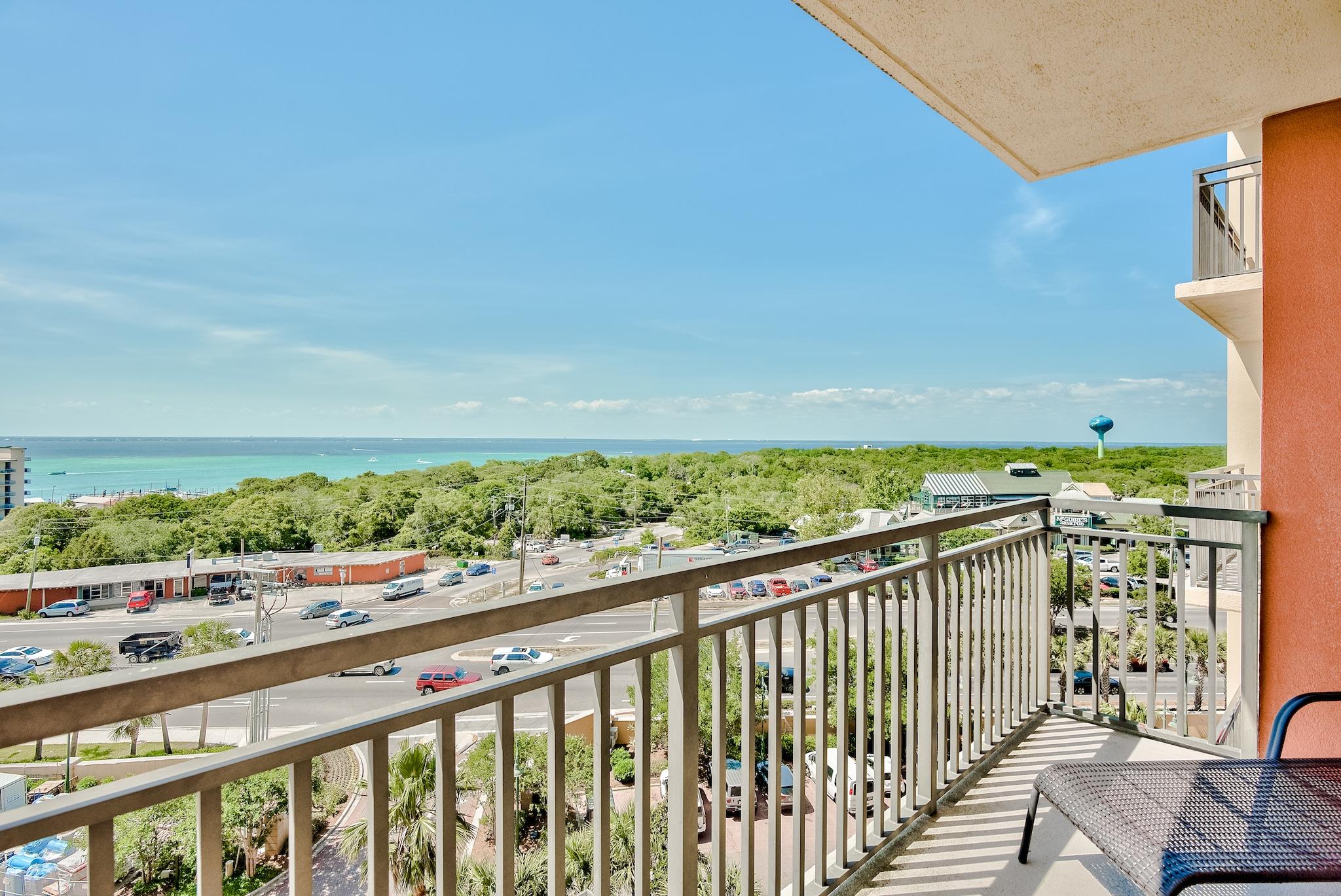 EMERALD GRANDE - Residential