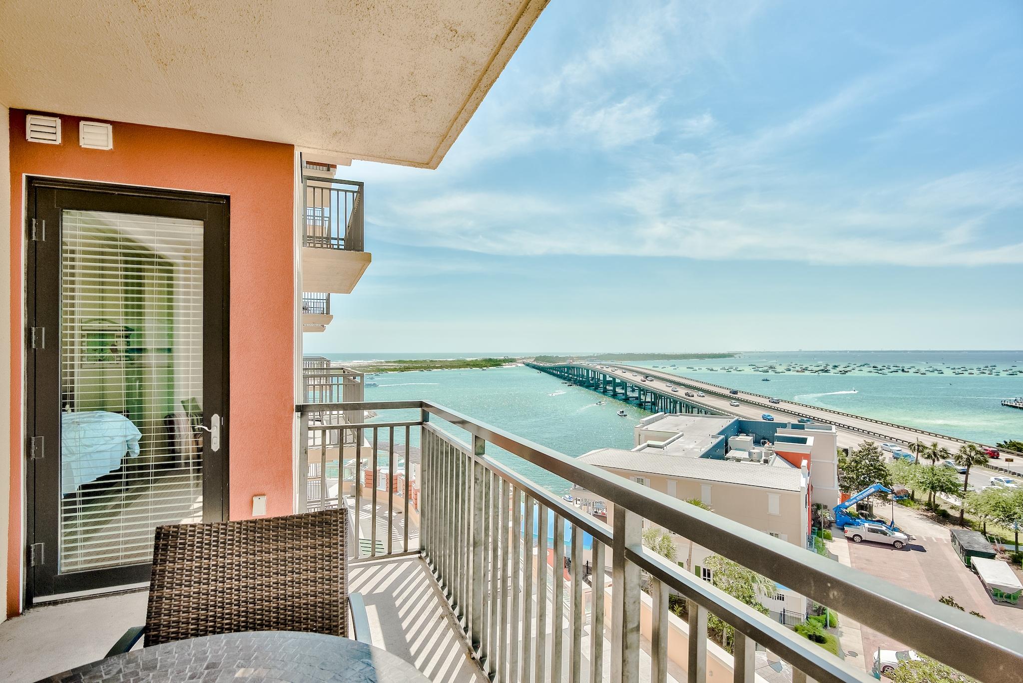 EMERALD GRANDE - Residential