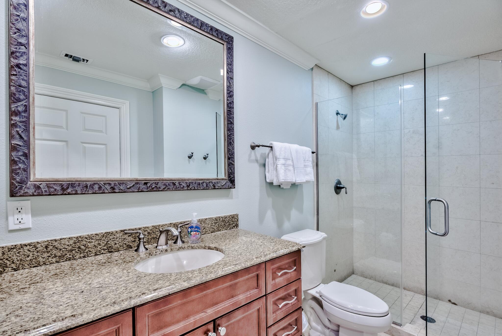 EMERALD GRANDE - Residential