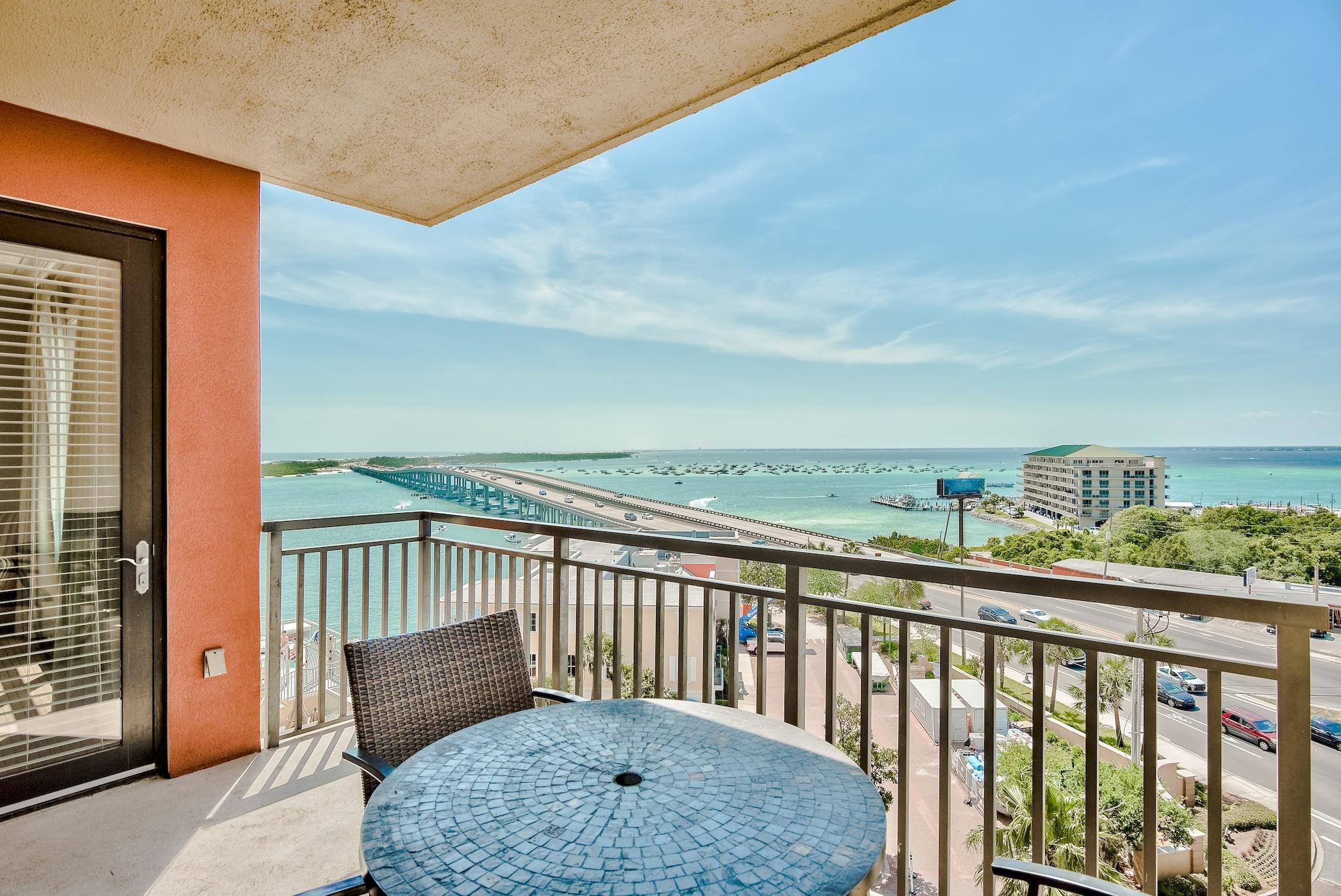 EMERALD GRANDE - Residential