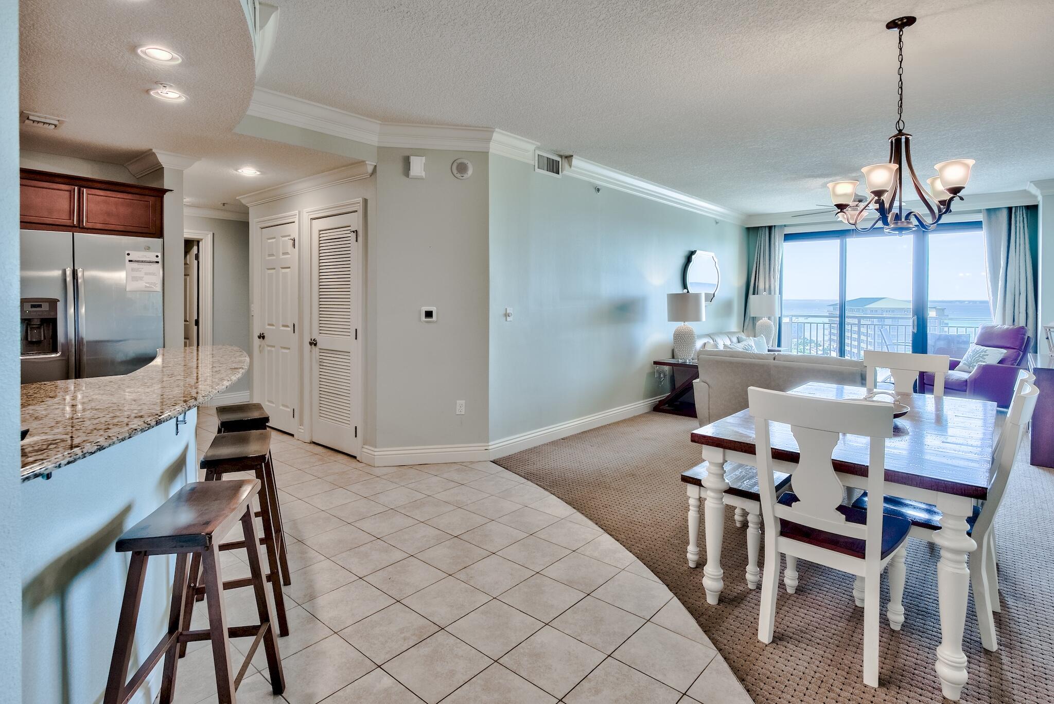 EMERALD GRANDE - Residential