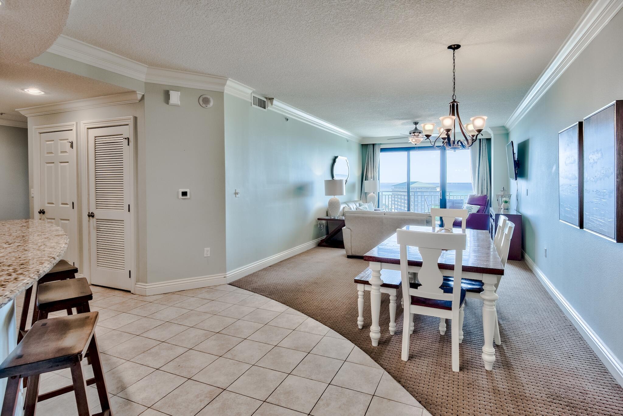 EMERALD GRANDE - Residential