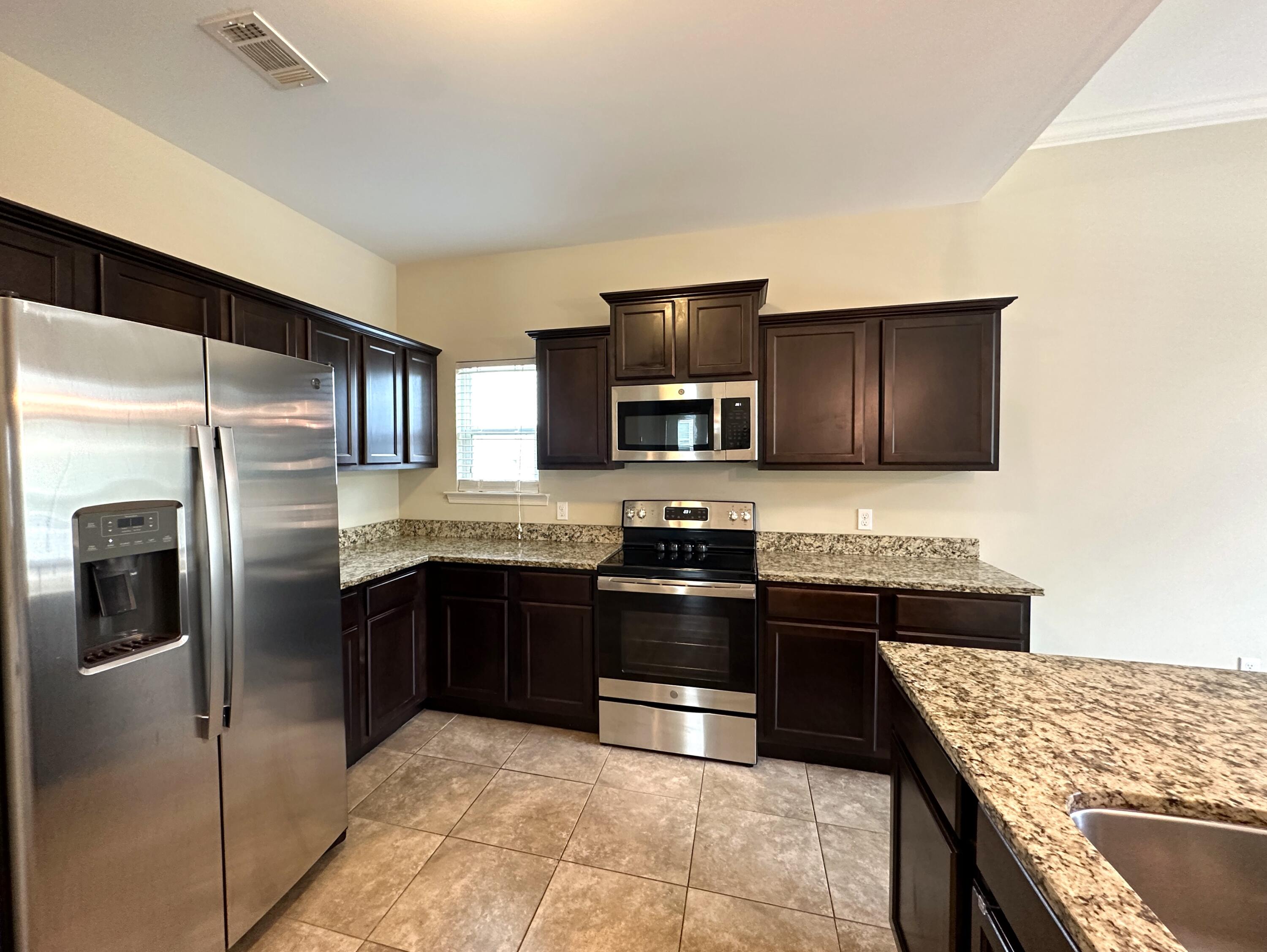 SANDY RIDGE ESTATES - Residential Lease