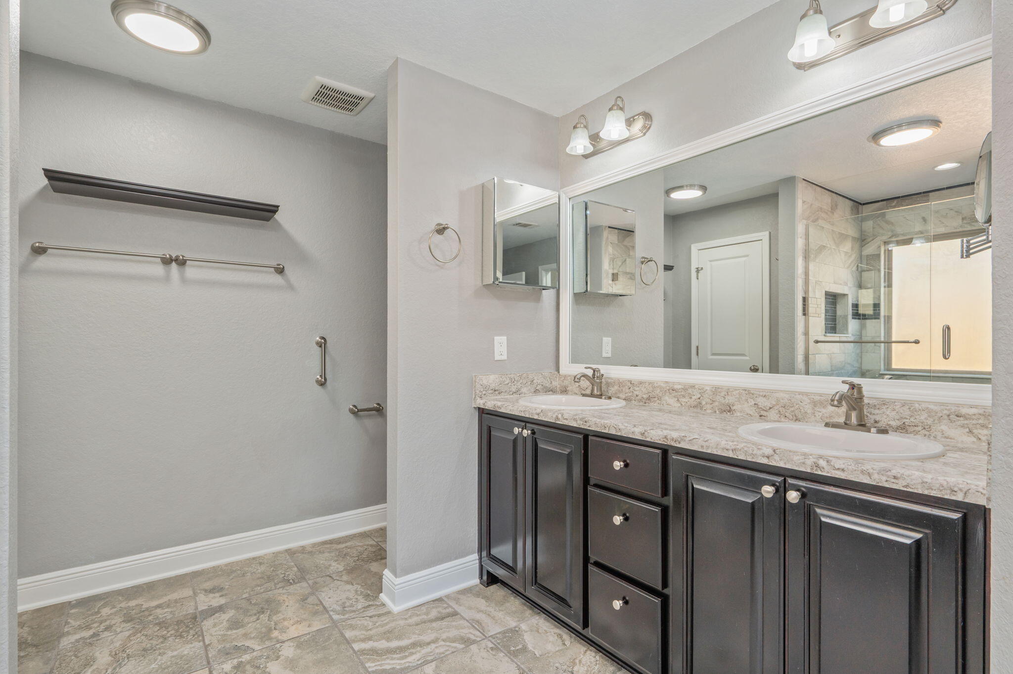 HOLLEY-CLIFF ESTATES - Residential